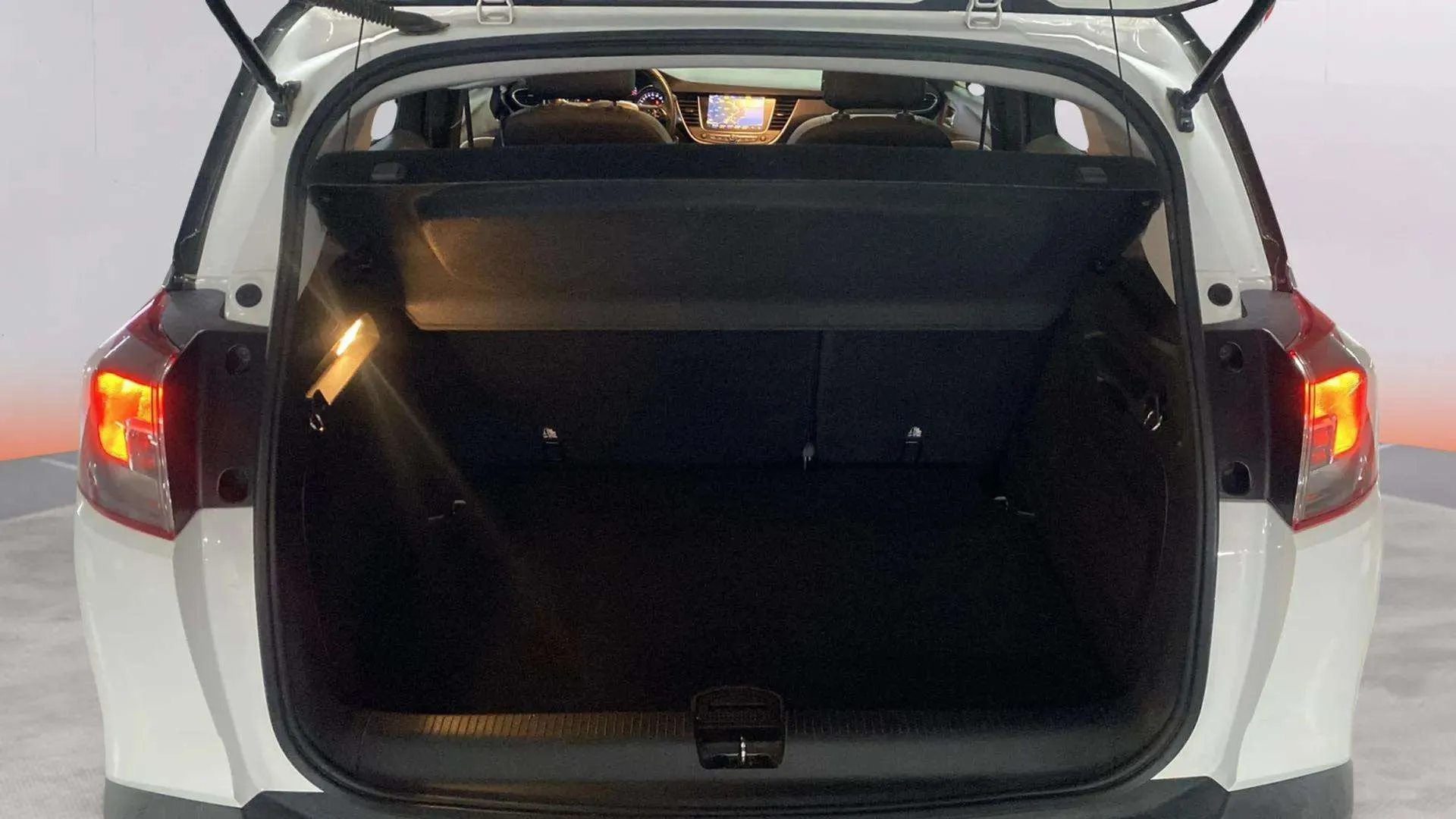 Opel Crossland 1.2 Innovation - foto 25