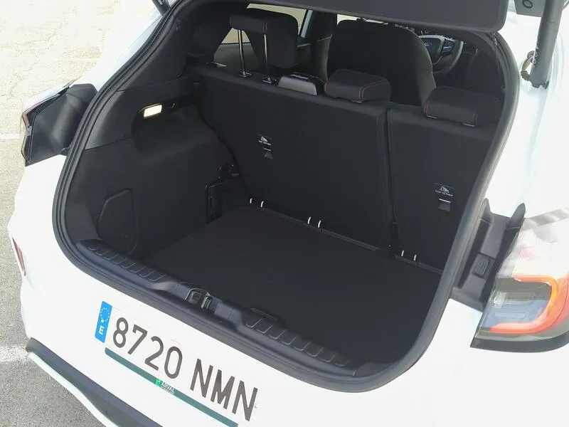 Ford Puma ST-Line Design 1.0 EcoBoost - foto 40
