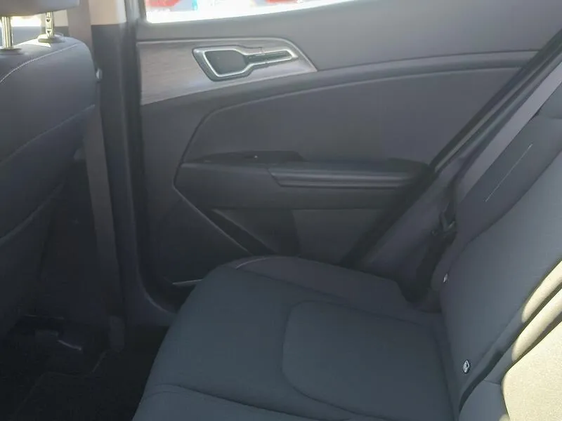 Kia Sportage 1.6 CRDi MHEV Business - foto 30