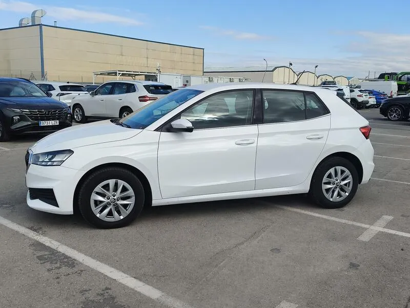 Škoda Fabia 2021 berlina con porton 1.0 MPI Ambition - foto 3