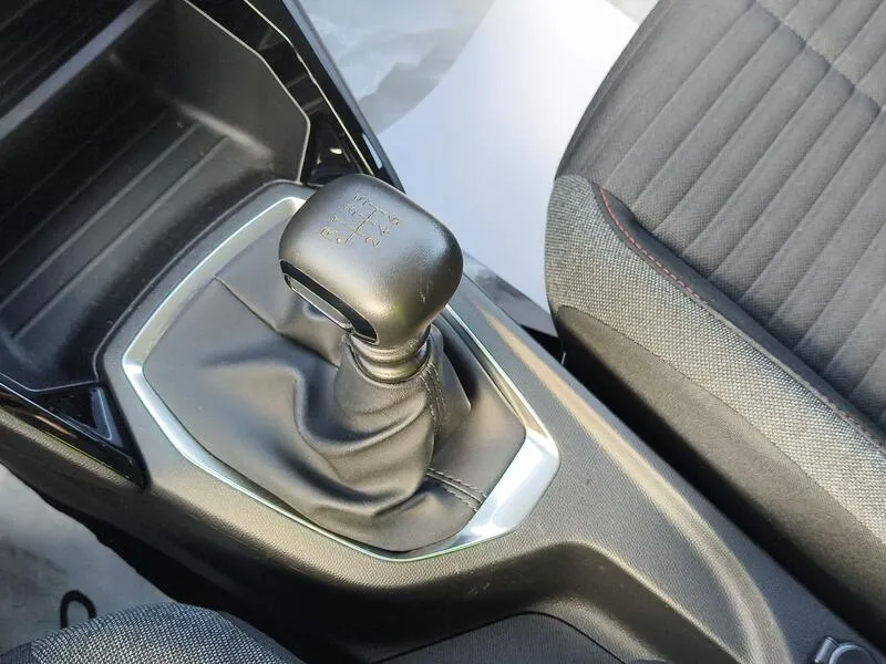 Peugeot 2008 Active Pack PureTech 100 - foto 13