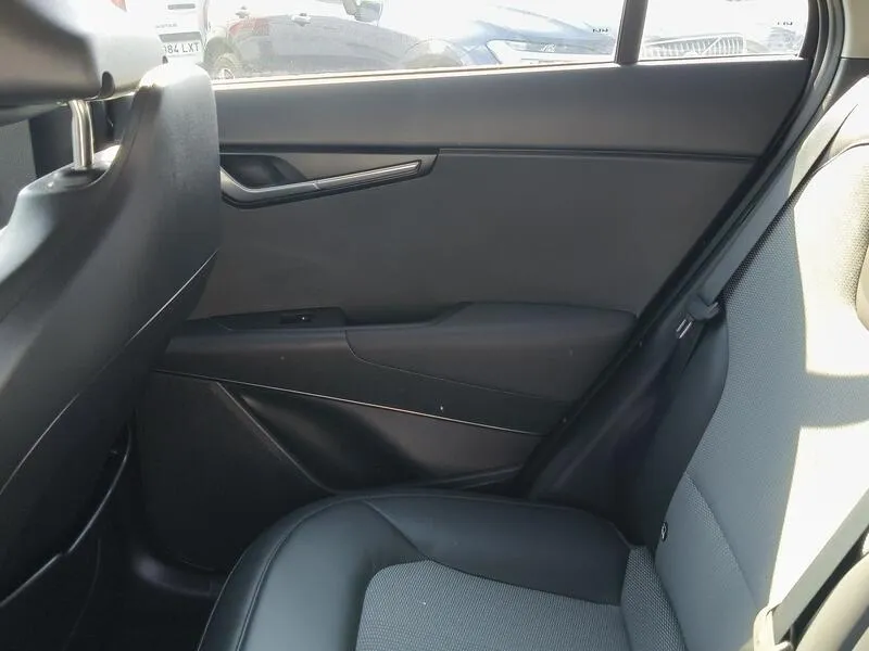 Kia Niro 1.6 GDi HEV Drive - foto 31