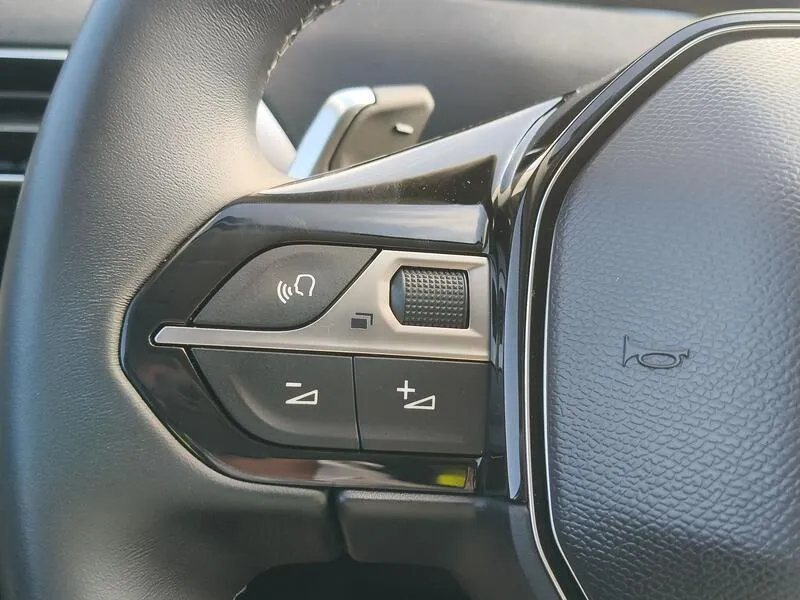 Peugeot 3008 225 e Allure Pack - foto 24