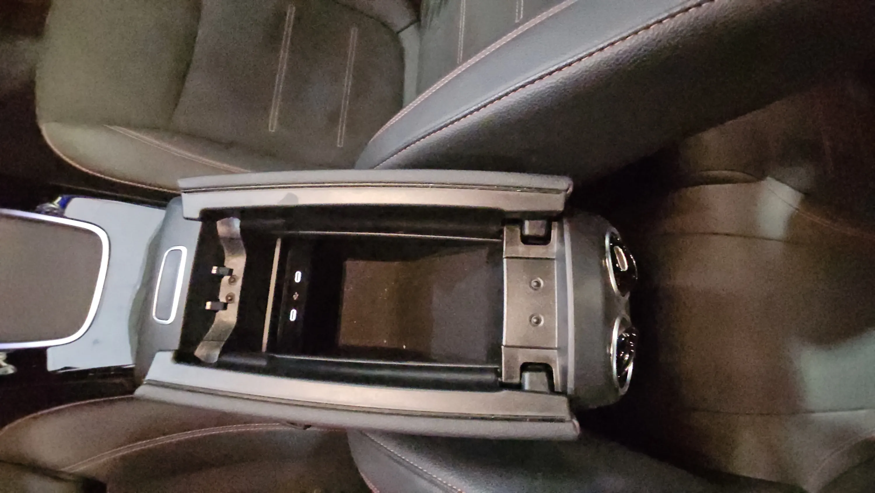 Mercedes-Benz CLA 200 - foto 15