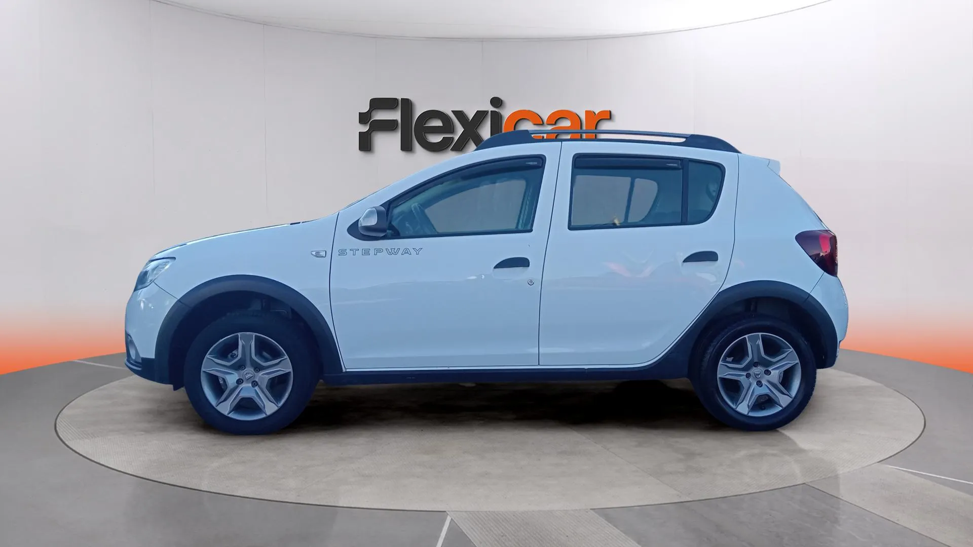 Dacia Sandero Stepway Comfort TCe - foto 4
