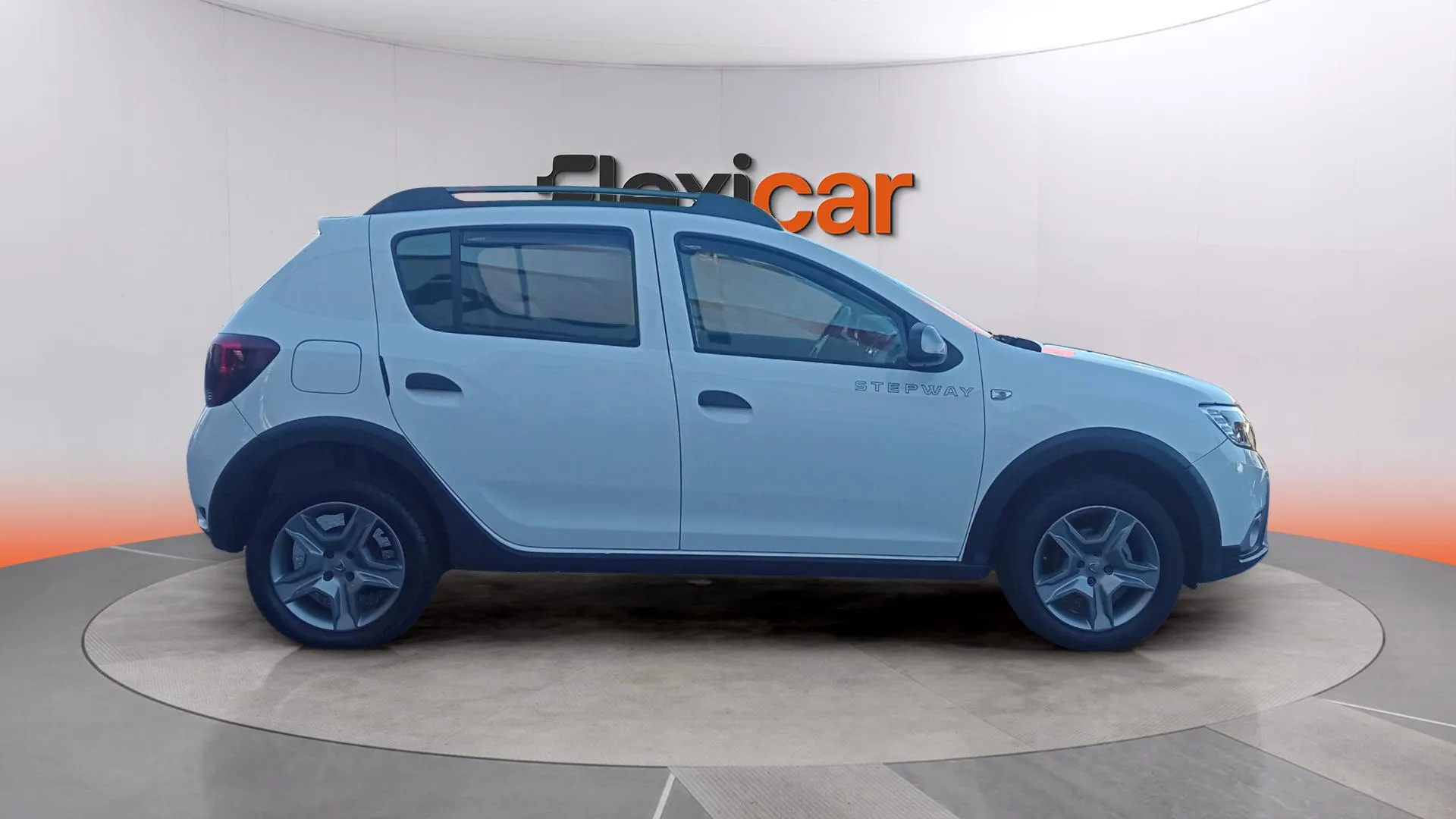 Dacia Sandero Stepway Comfort TCe - foto 8
