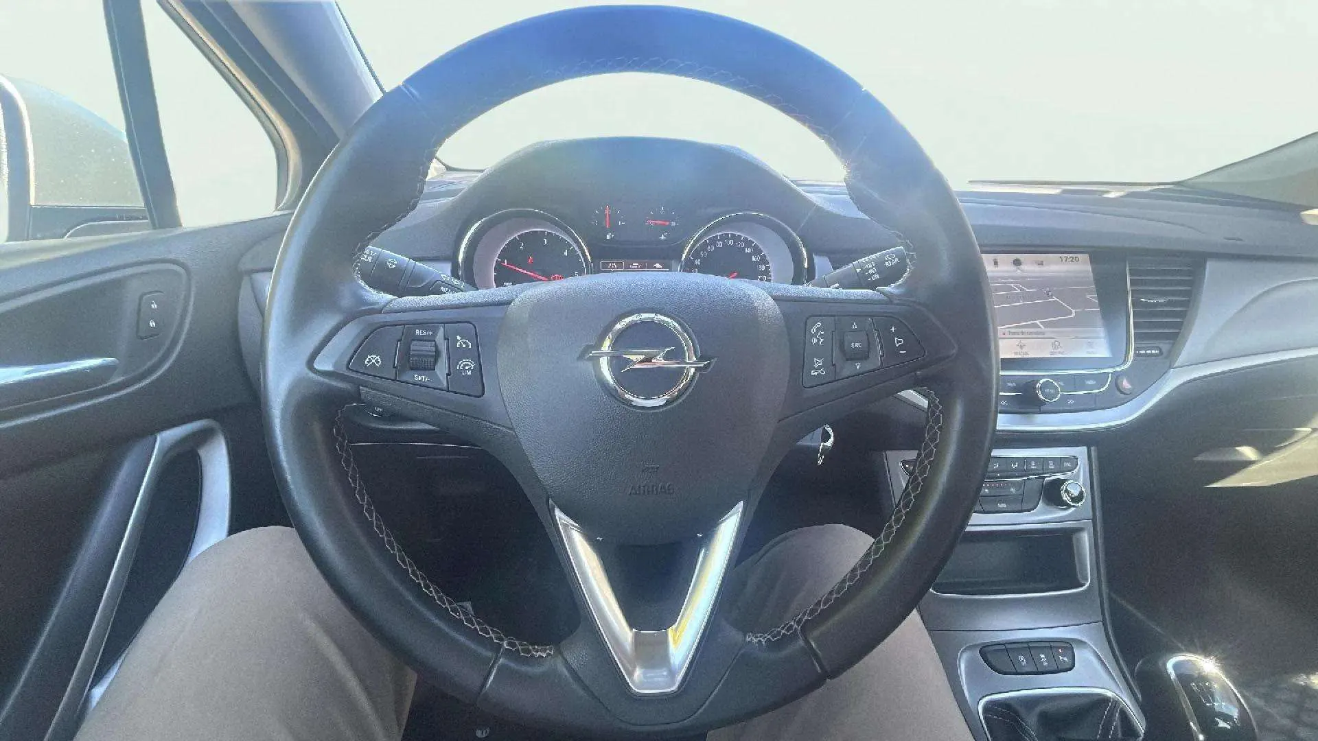 Opel Astra 1.6 CDTi Innovation ST - foto 10
