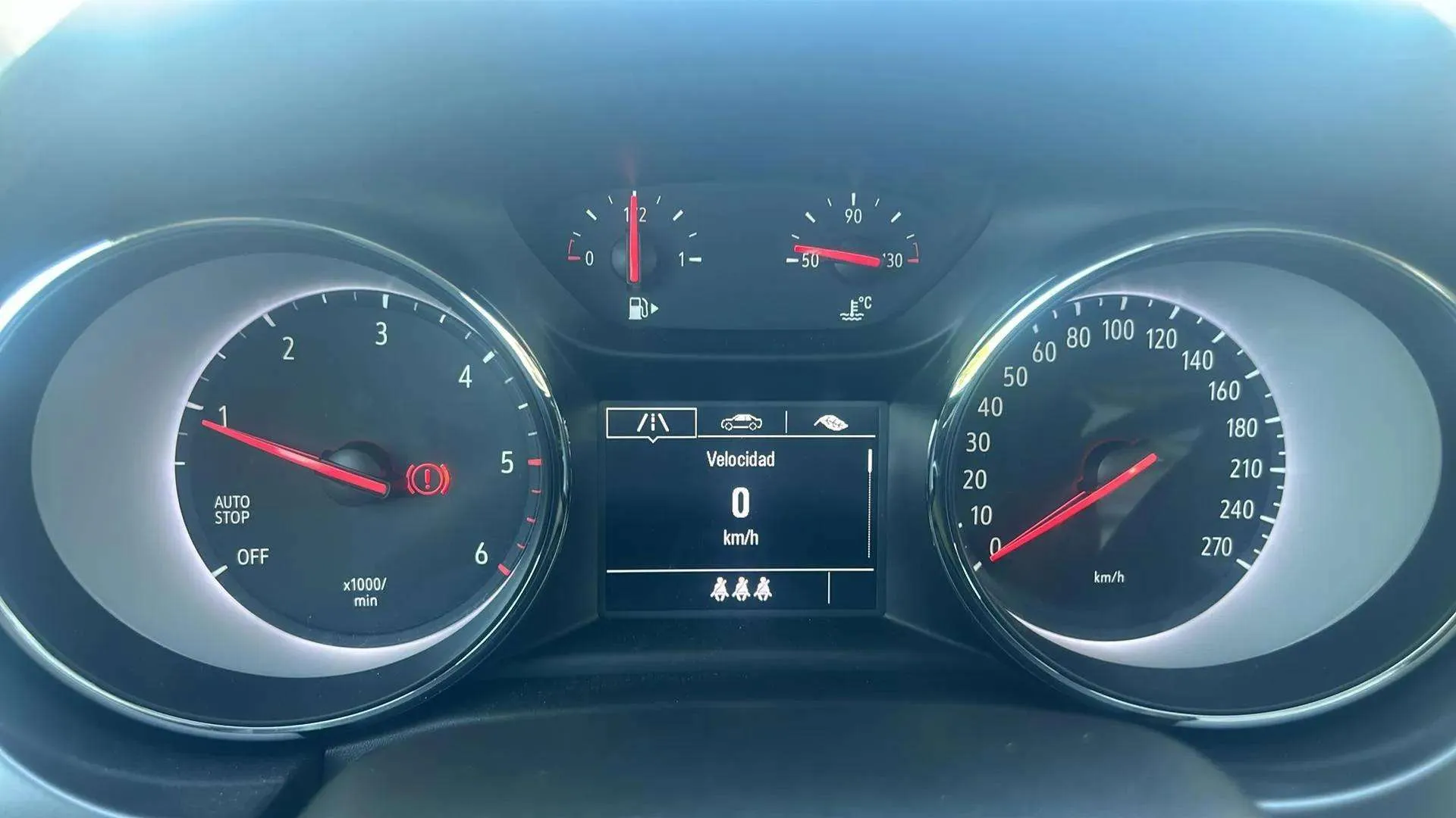 Opel Astra 1.6 CDTi Innovation ST - foto 13