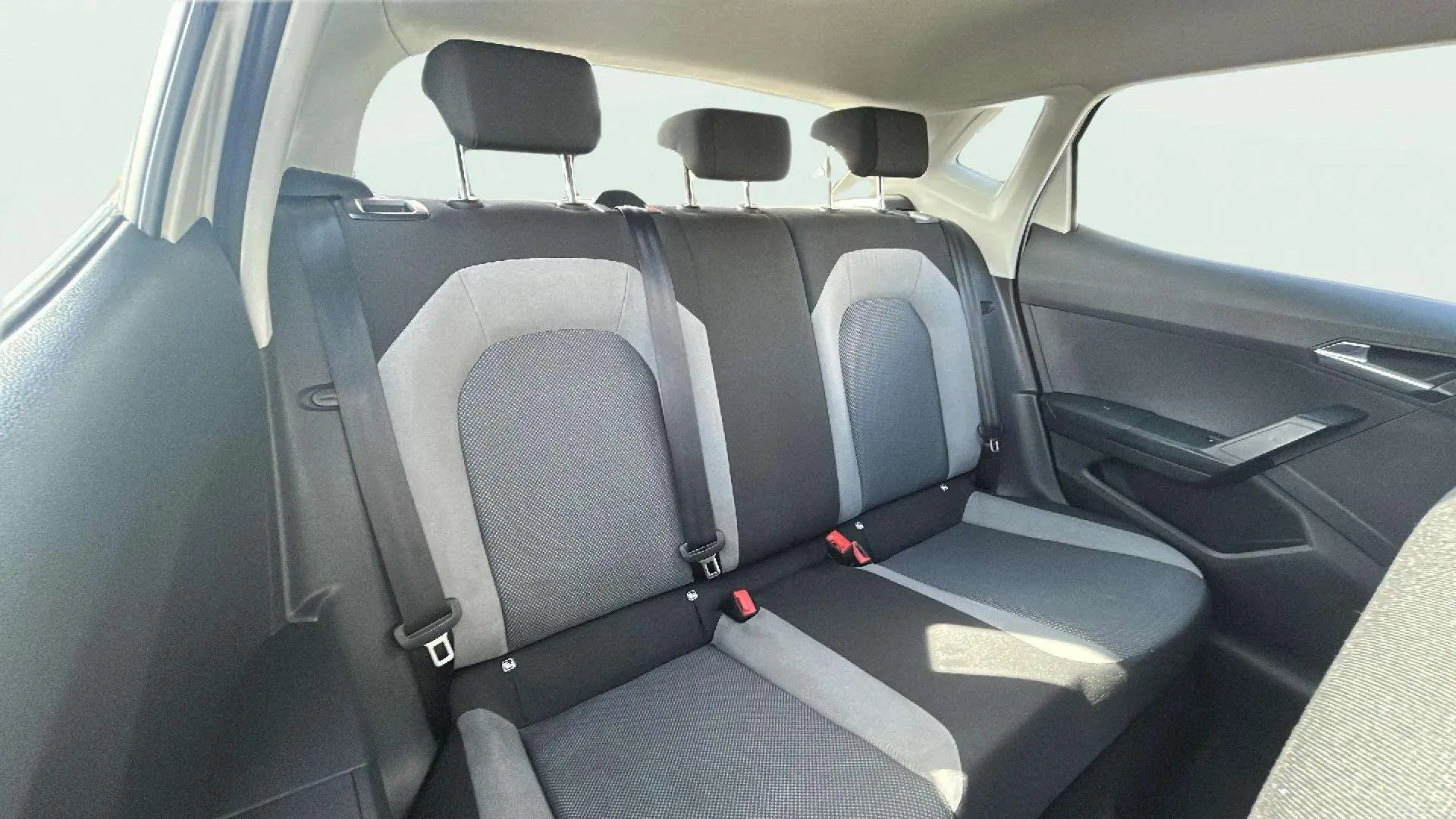 SEAT Ibiza 1.0 EcoTSI Reference Plus - foto 21