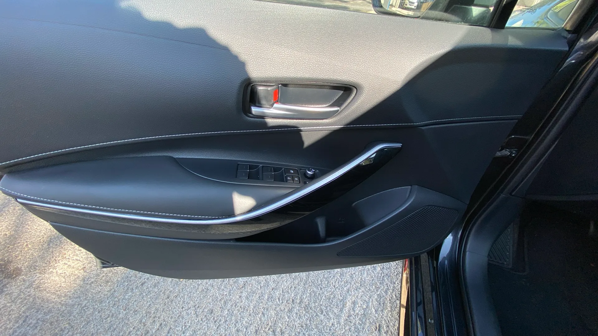Toyota Corolla 2.0 180H Style E-CVT - foto 20