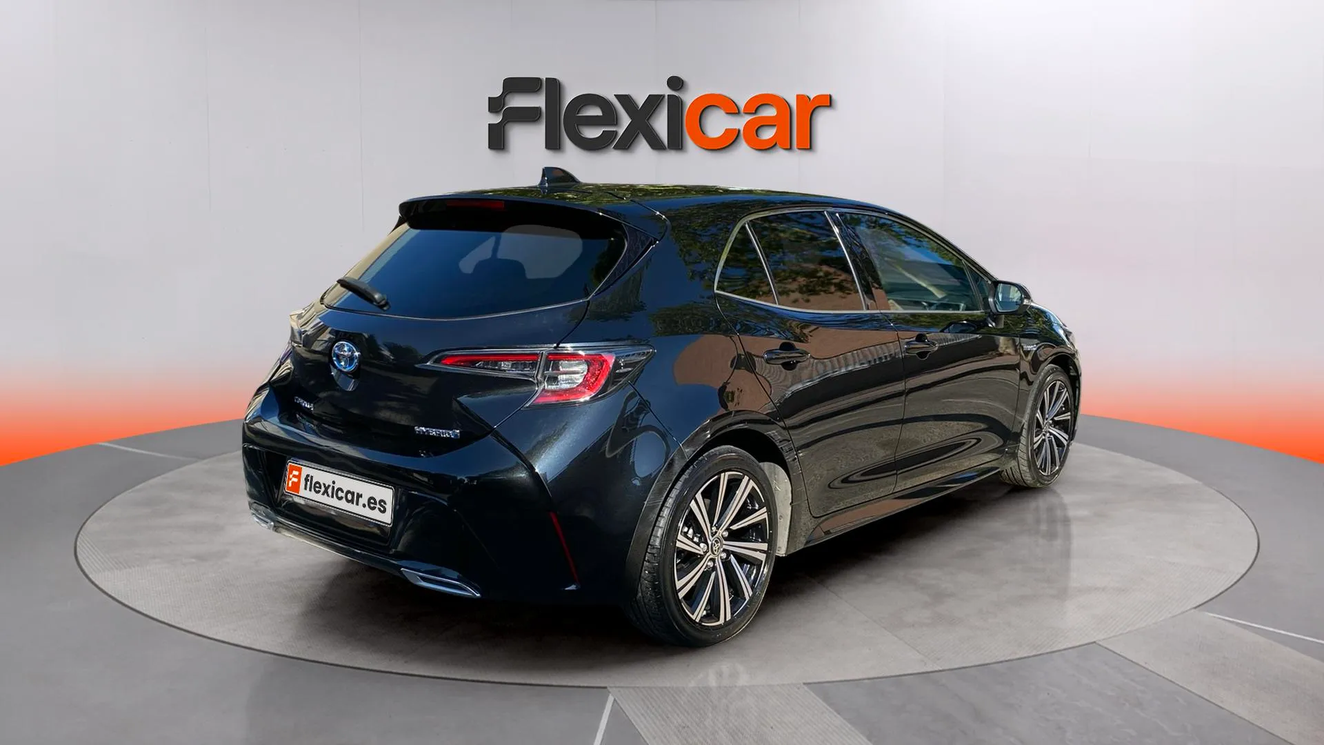 Toyota Corolla 2.0 180H Style E-CVT - foto 7
