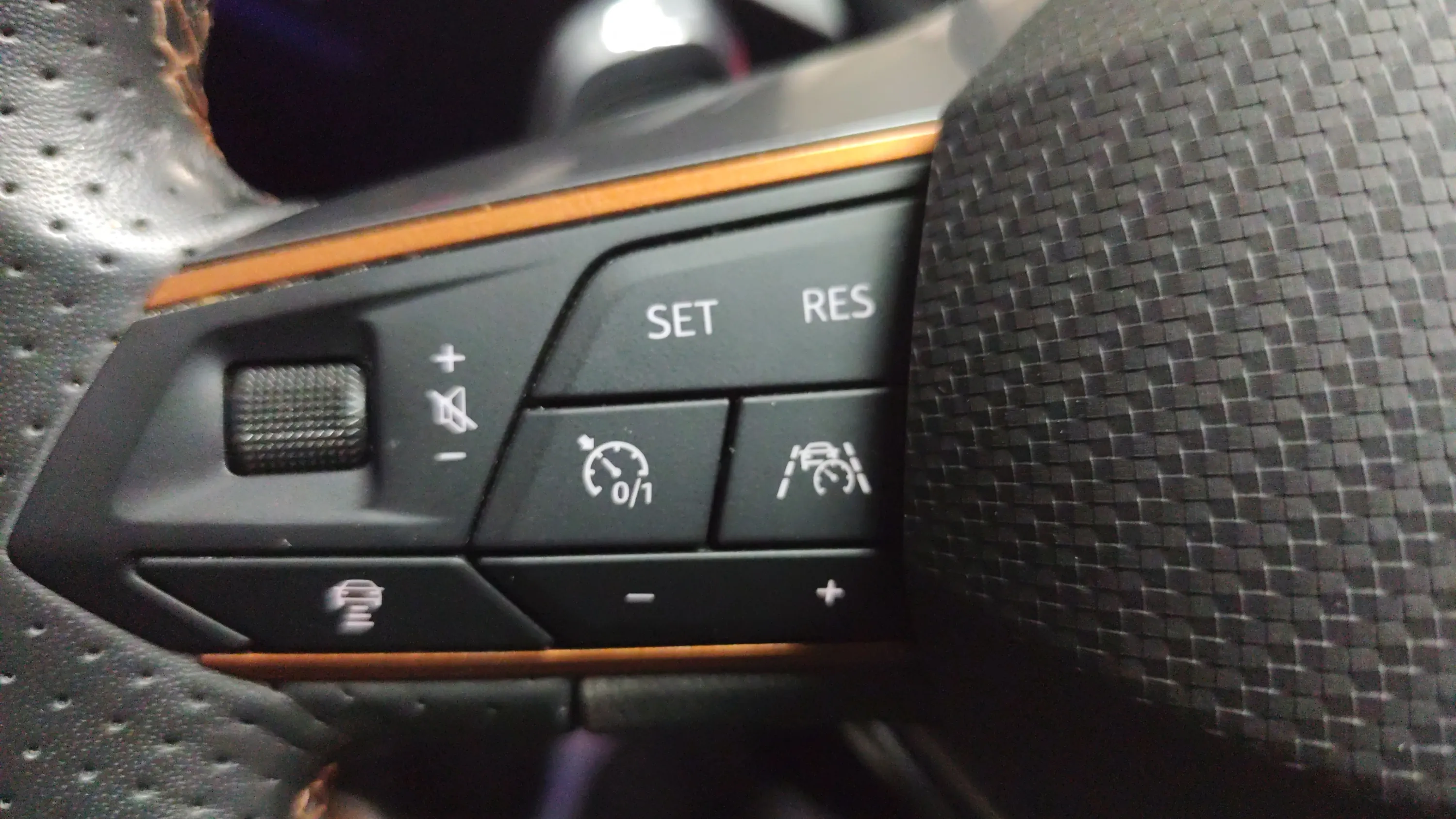 Cupra León 1.5 eTSI DSG - foto 17