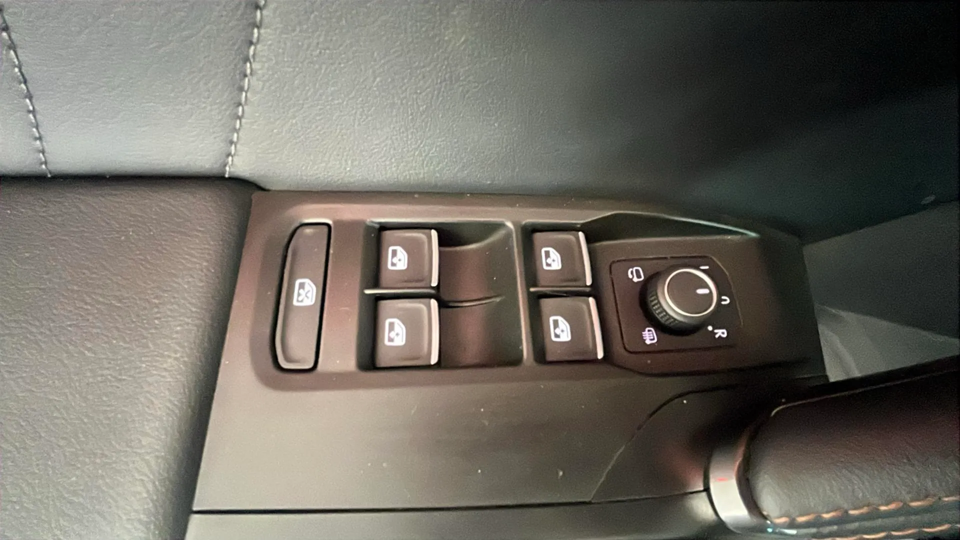 Cupra Formentor 1.5 TSI DSG - foto 22