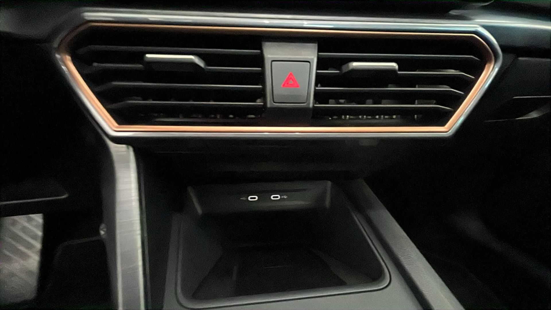 Cupra Formentor 1.5 TSI DSG - foto 28