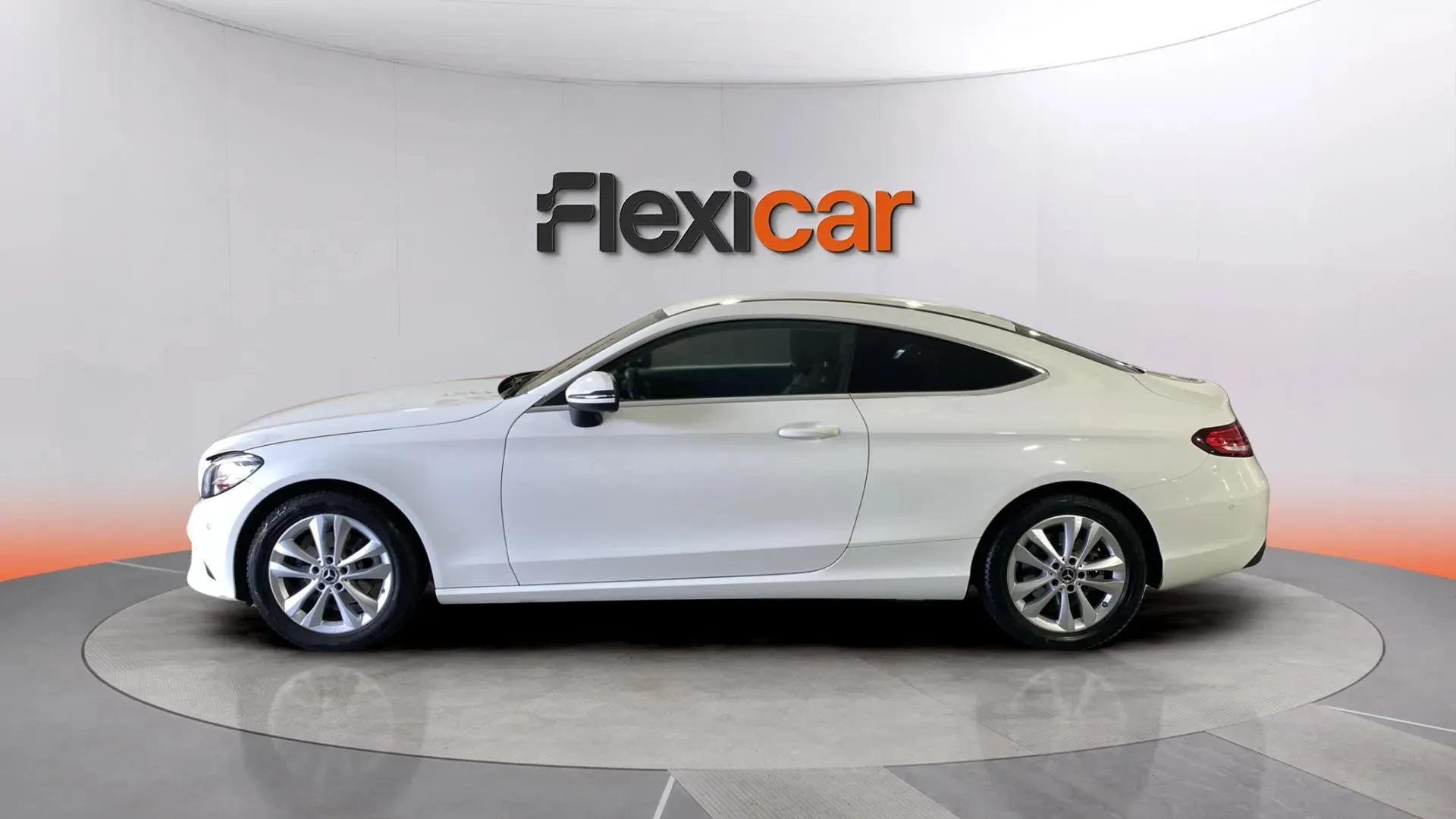 Mercedes-Benz Clase C C Coupé 200 - foto 3