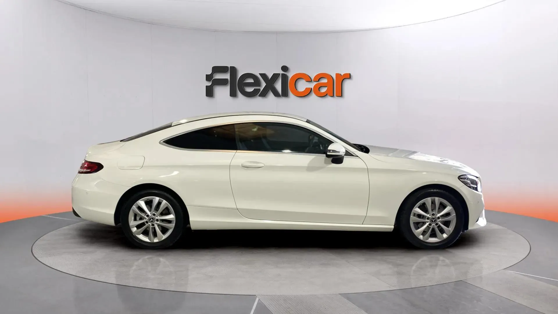 Mercedes-Benz Clase C C Coupé 200 - foto 5