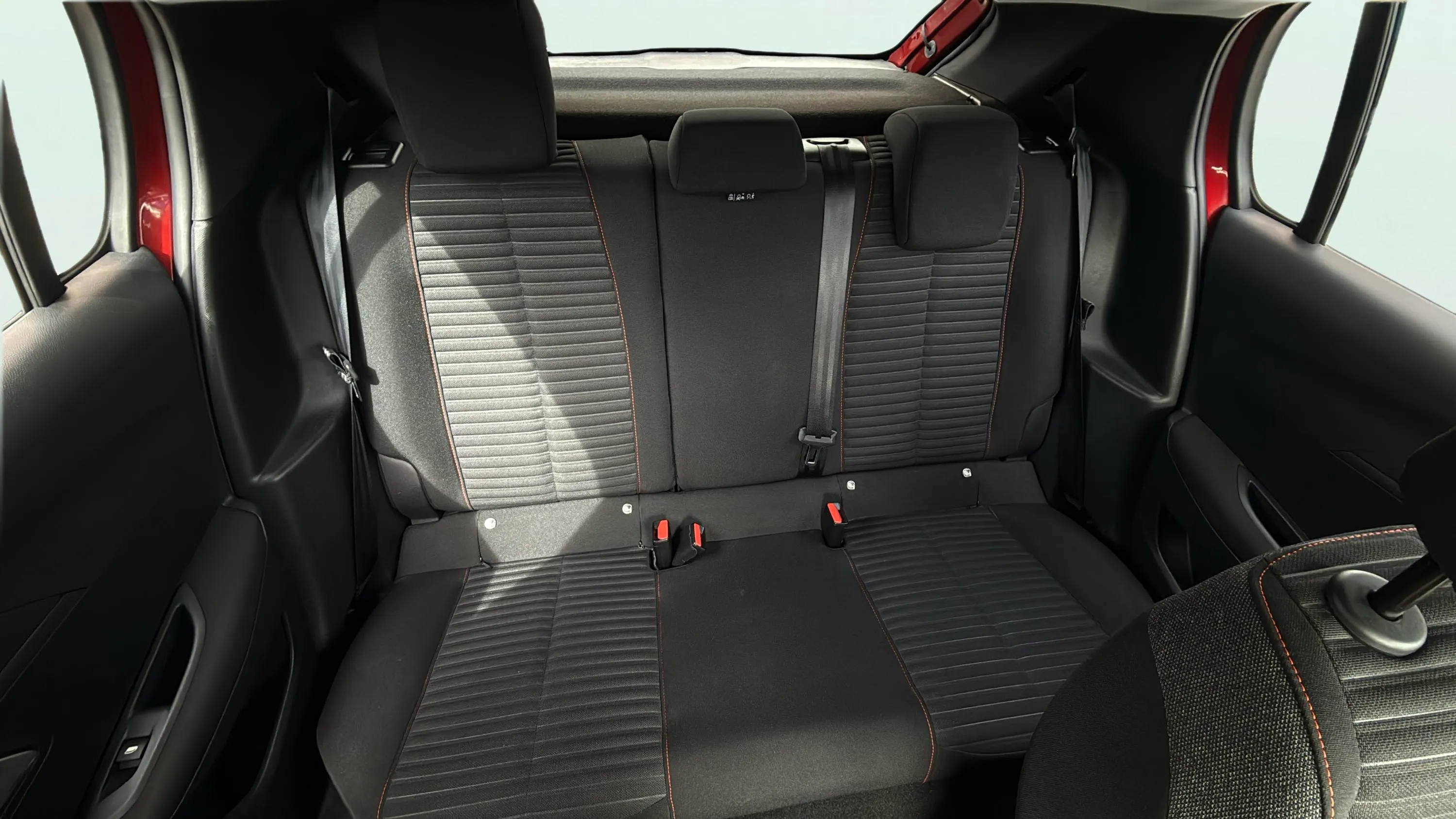 Peugeot 208 PureTech Active Pack - foto 17