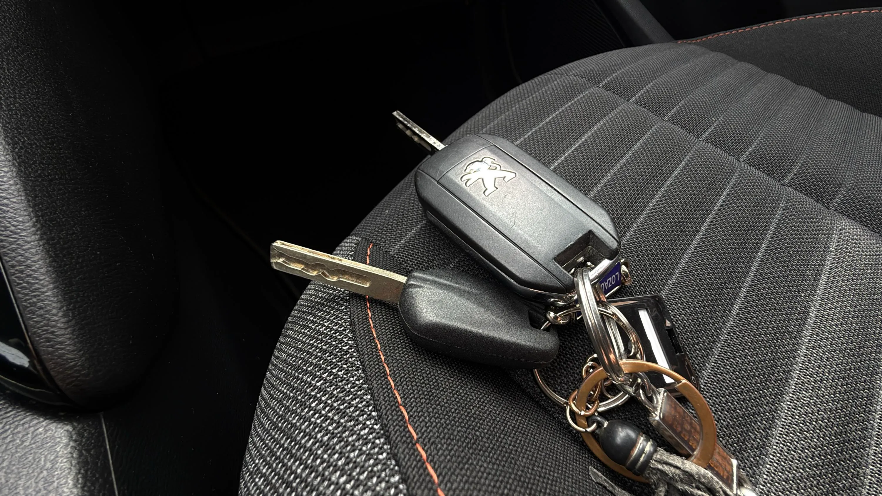 Peugeot 208 PureTech Active Pack - foto 21