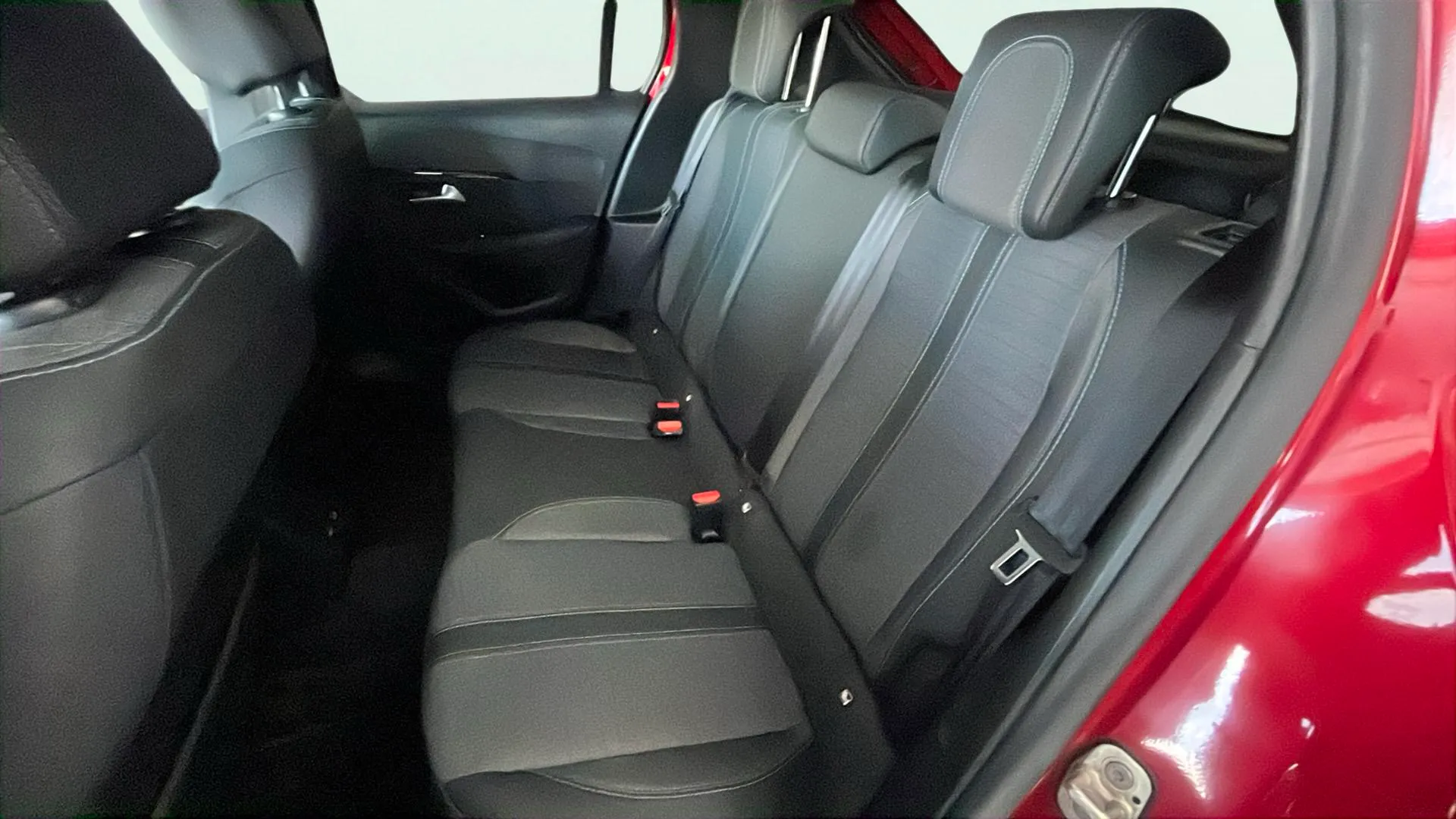 Peugeot 208 PureTech Allure - foto 13