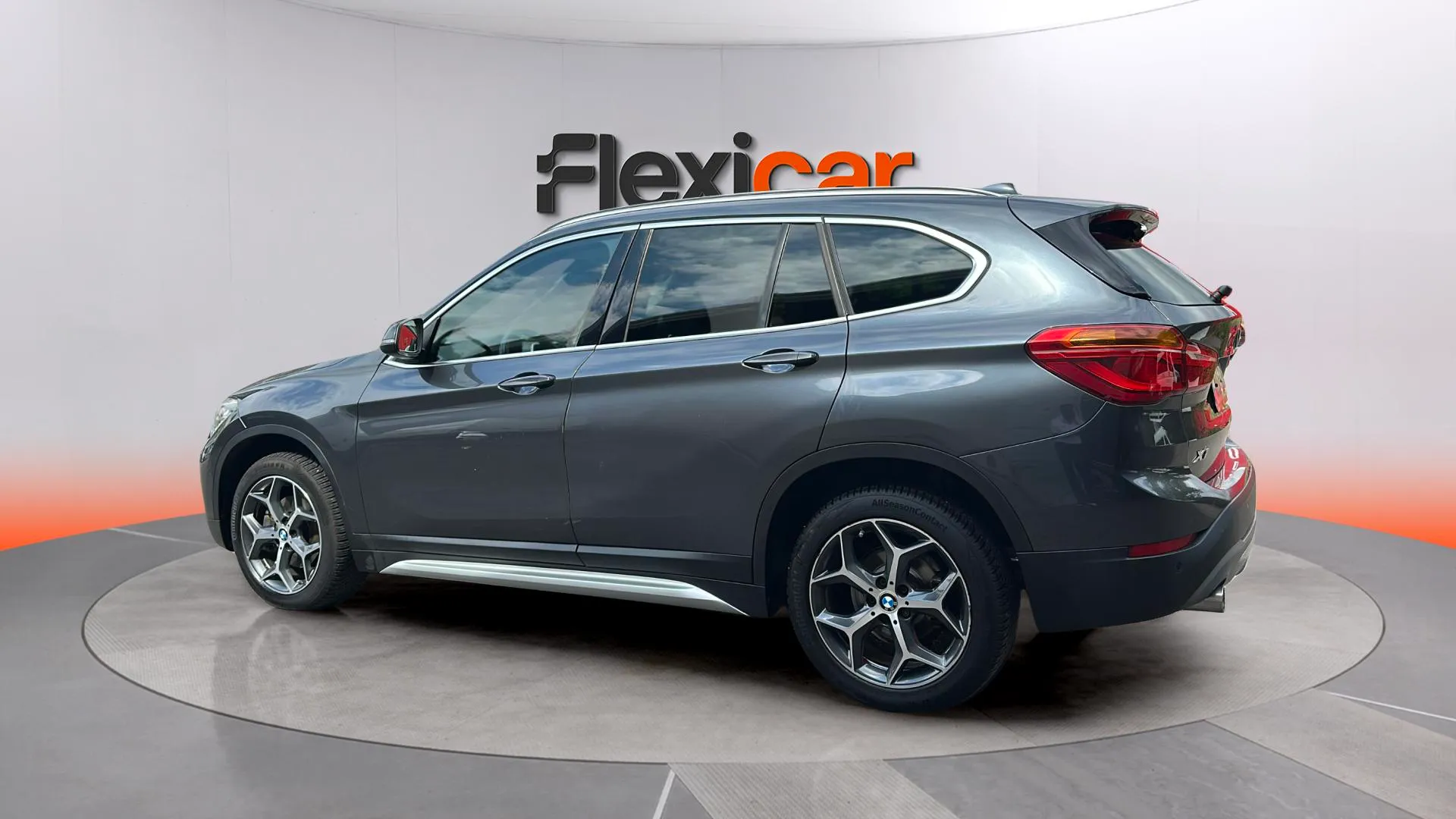 BMW X1 sDrive18dA Business - foto 9