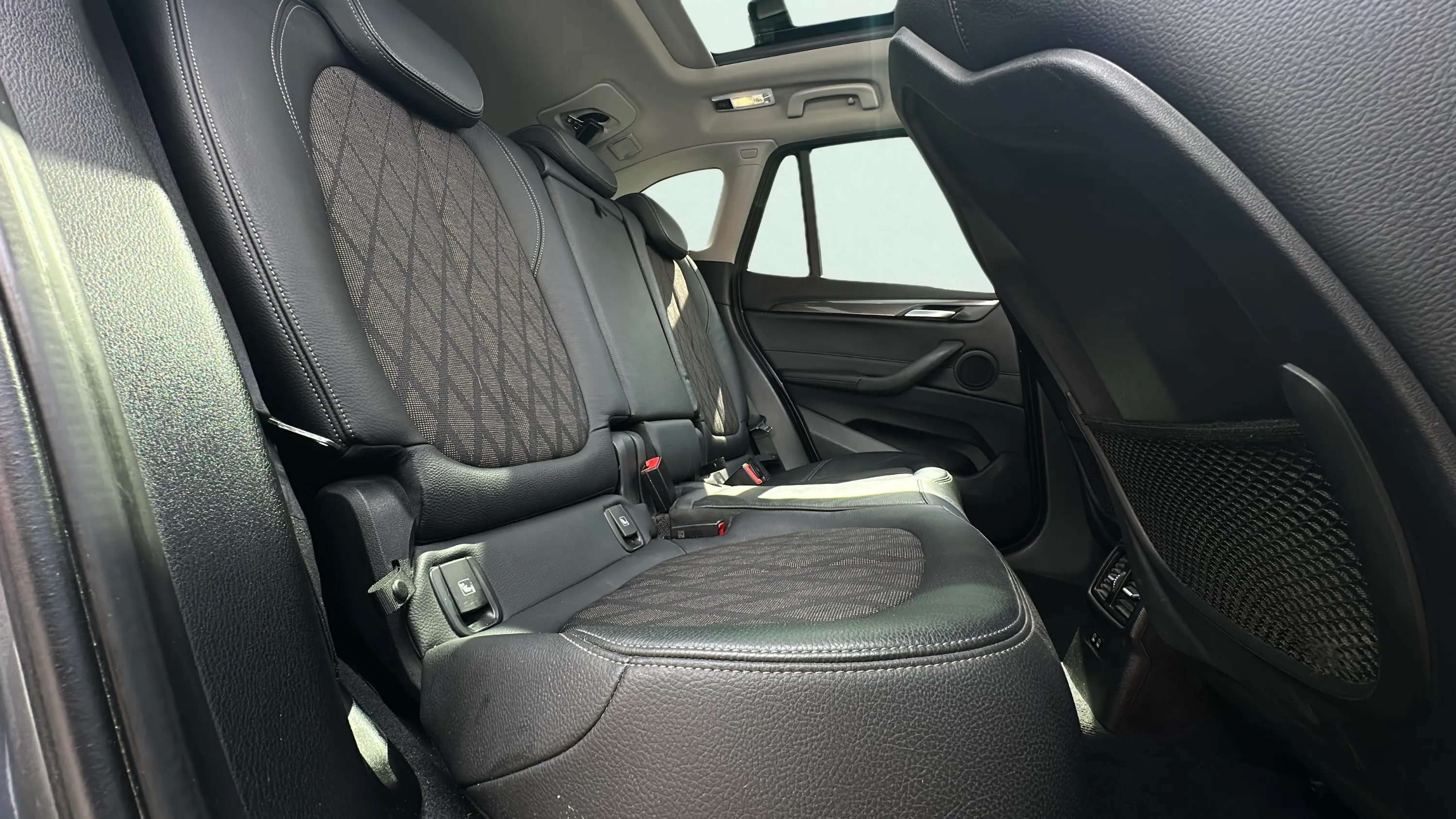 BMW X1 sDrive18dA Business - foto 18