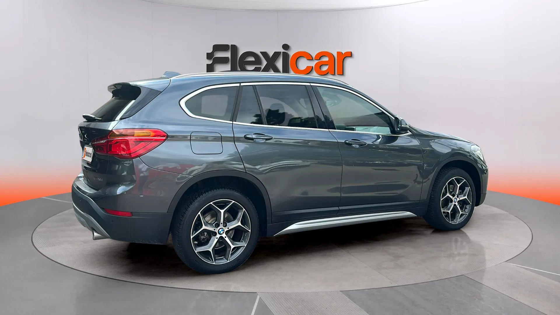 BMW X1 sDrive18dA Business - foto 10