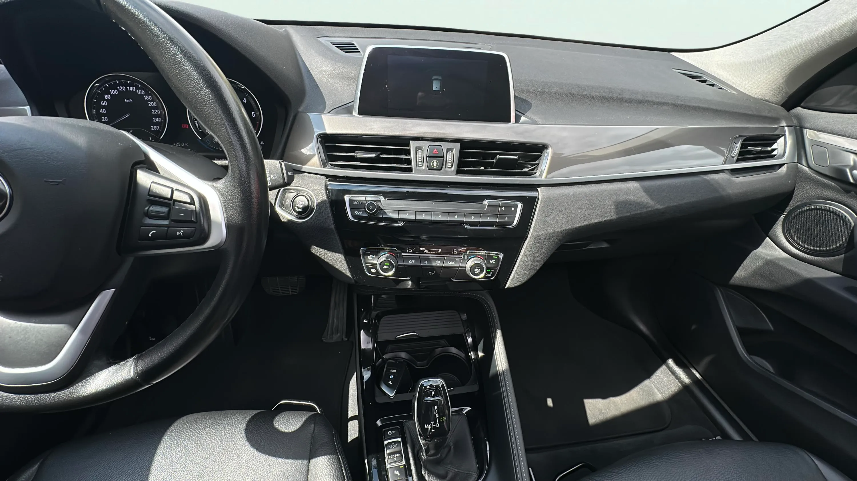 BMW X1 sDrive18dA Business - foto 11