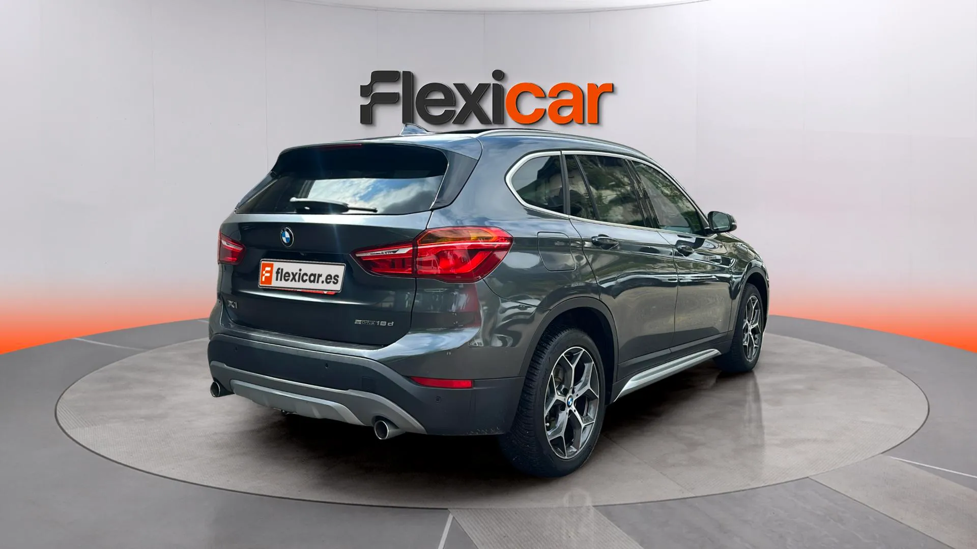 BMW X1 sDrive18dA Business - foto 8