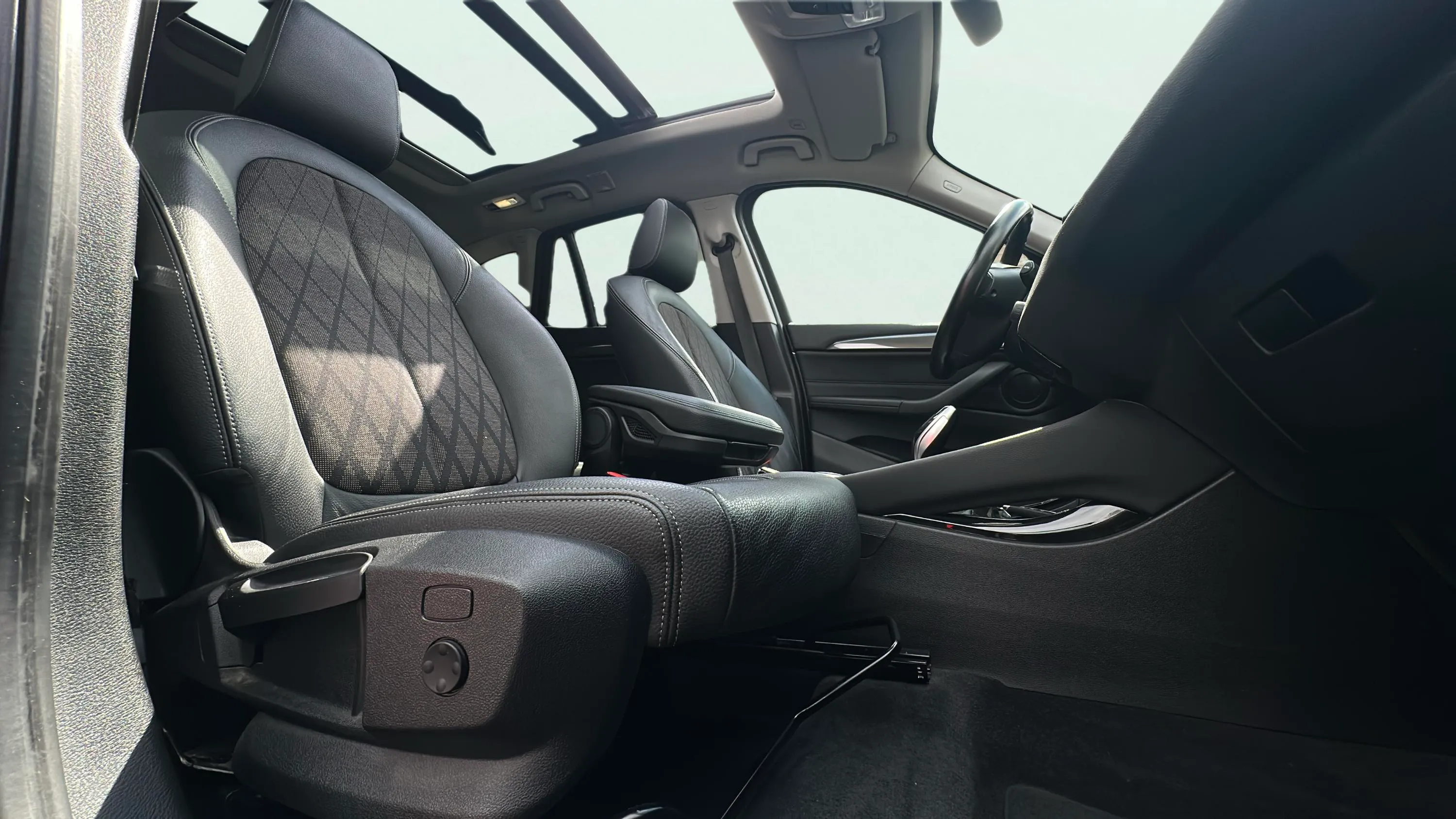 BMW X1 sDrive18dA Business - foto 17