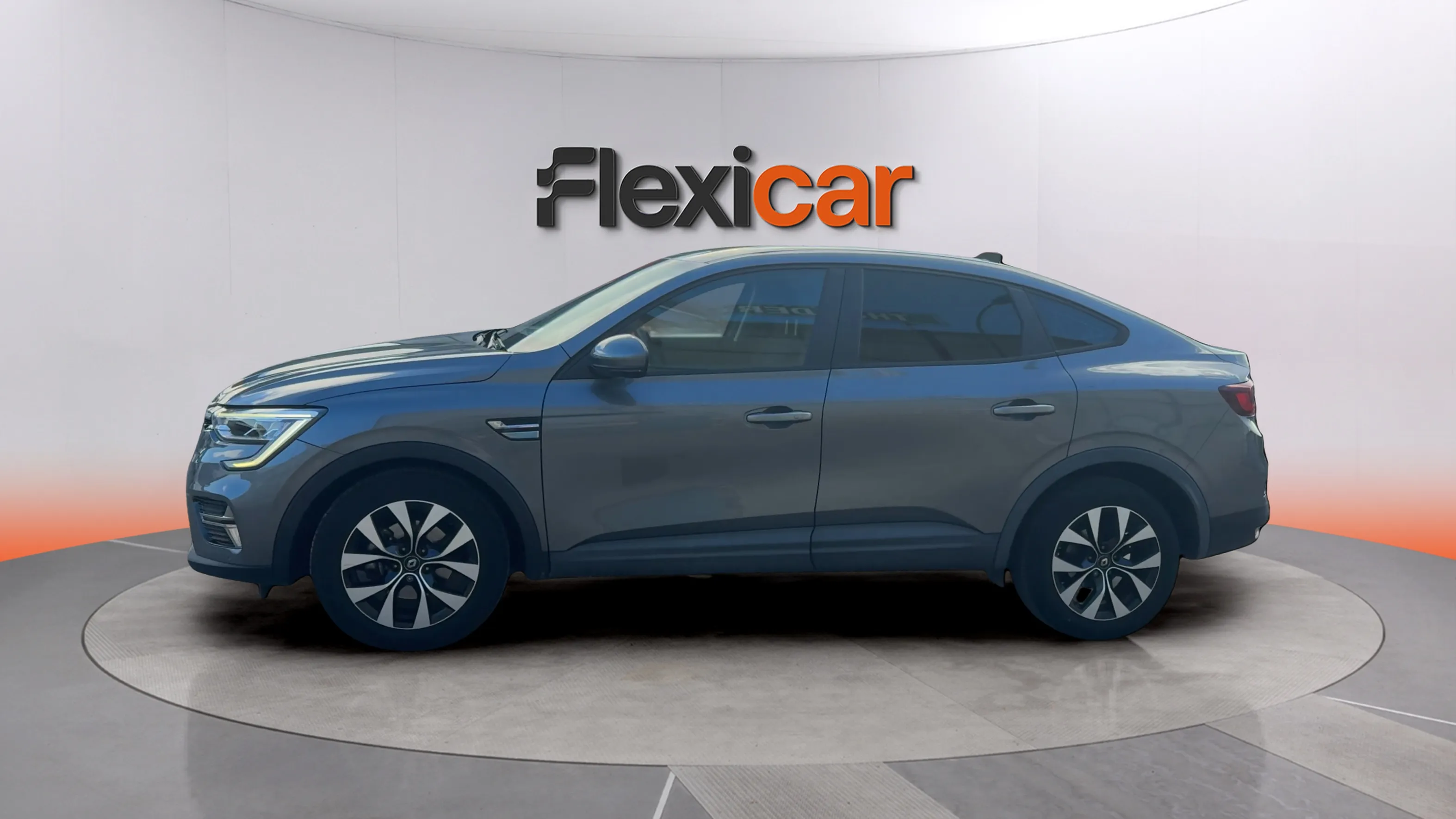 Renault Arkana E-Tech Engin. Fast Track Híb - foto 4