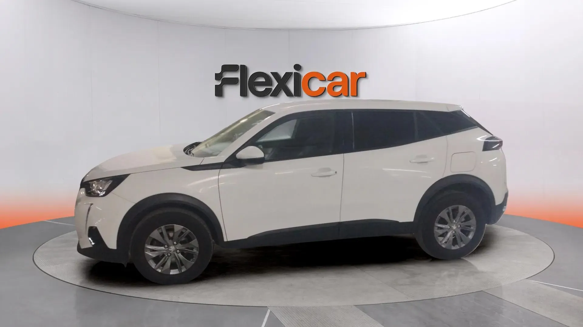 Peugeot 2008 Active PureTech 100 BVM6 - foto 4