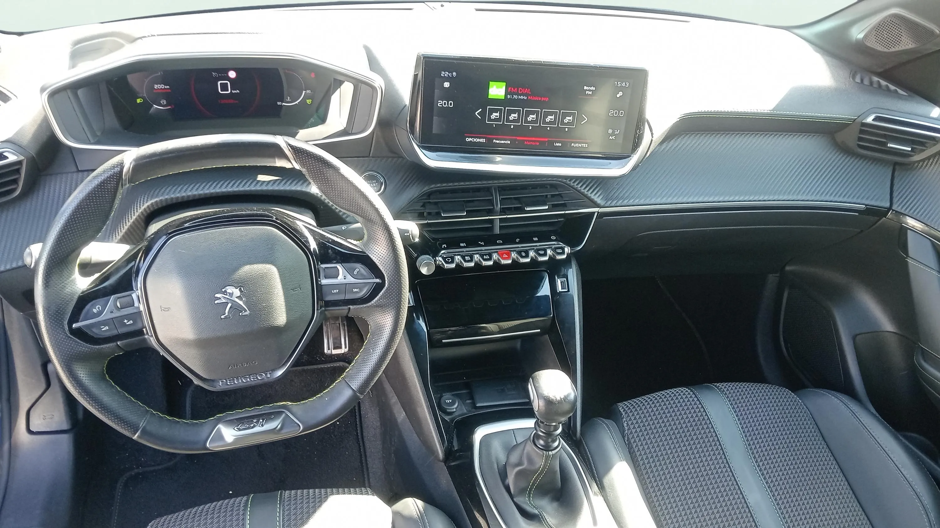 Peugeot 208 BlueHDi GT - foto 15