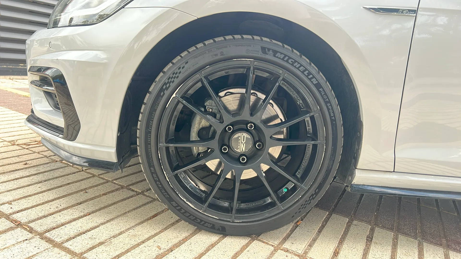 Volkswagen Golf Sport R-Line 1.5 TSI DSG - foto 18