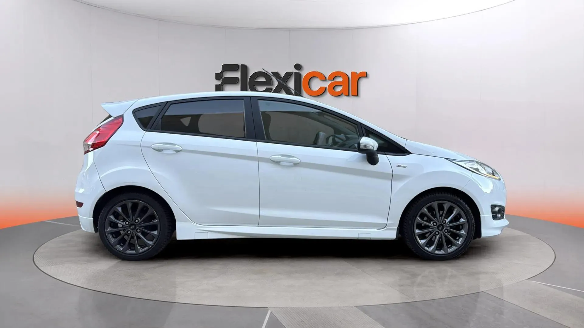 Ford Fiesta 1.0 EcoBoost ST-Line - foto 2