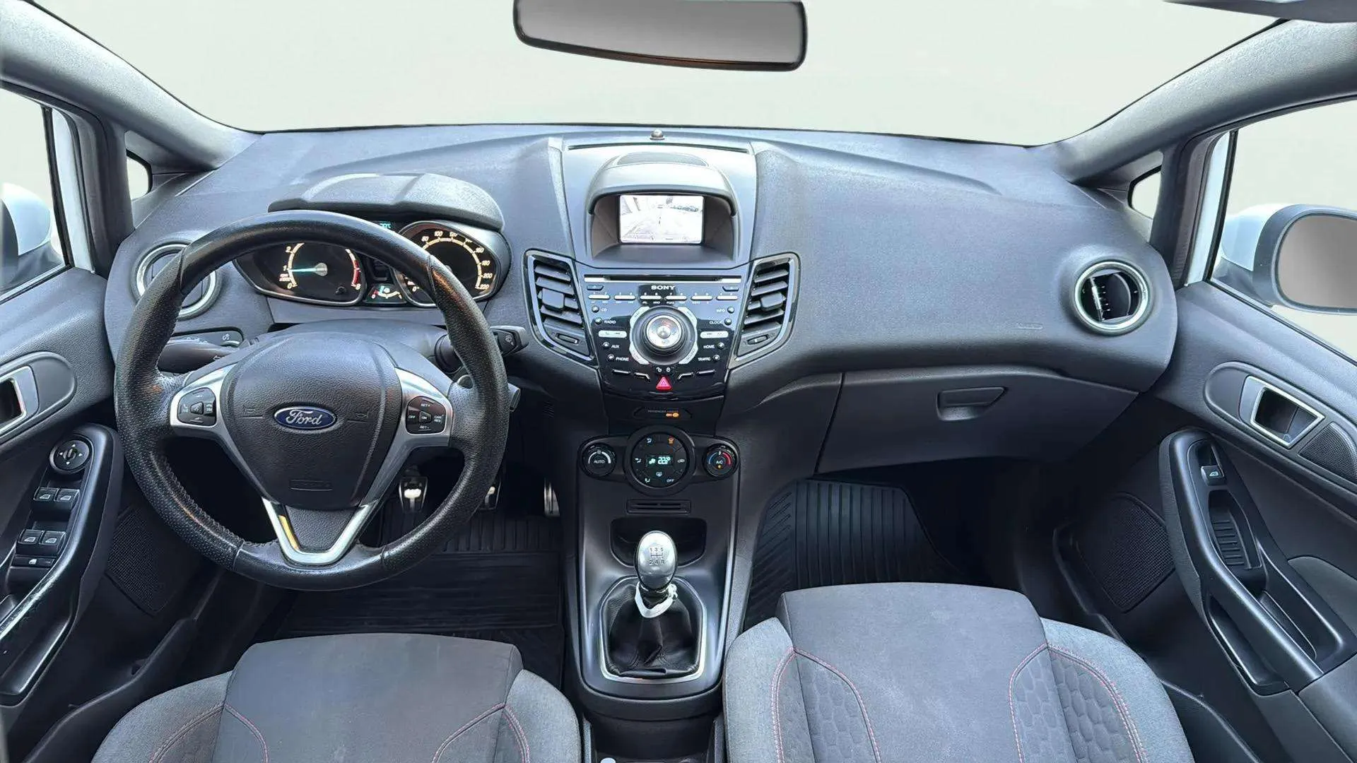 Ford Fiesta 1.0 EcoBoost ST-Line - foto 8