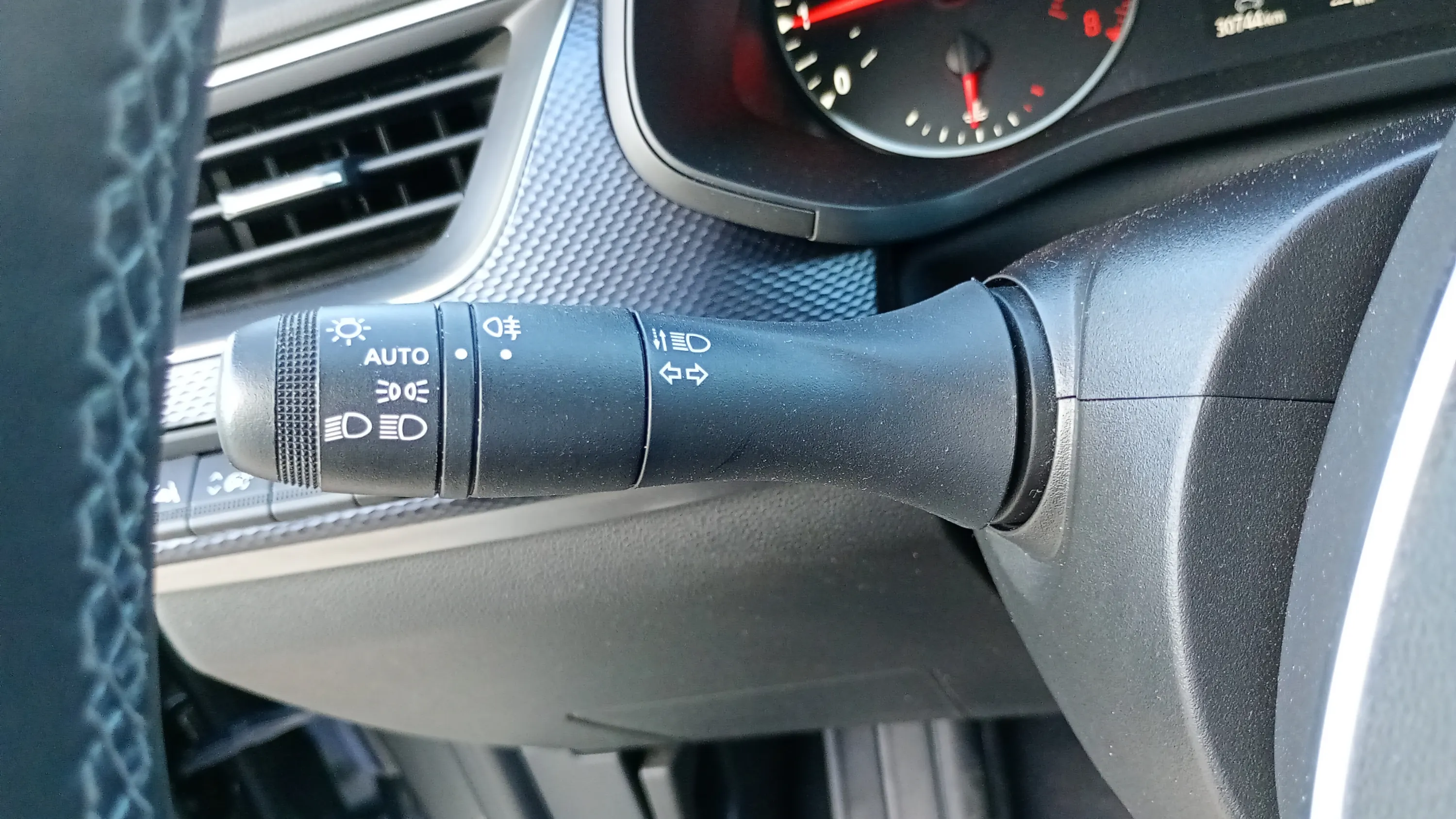 Renault Arkana Evolution E-Tech full hybrid - foto 16