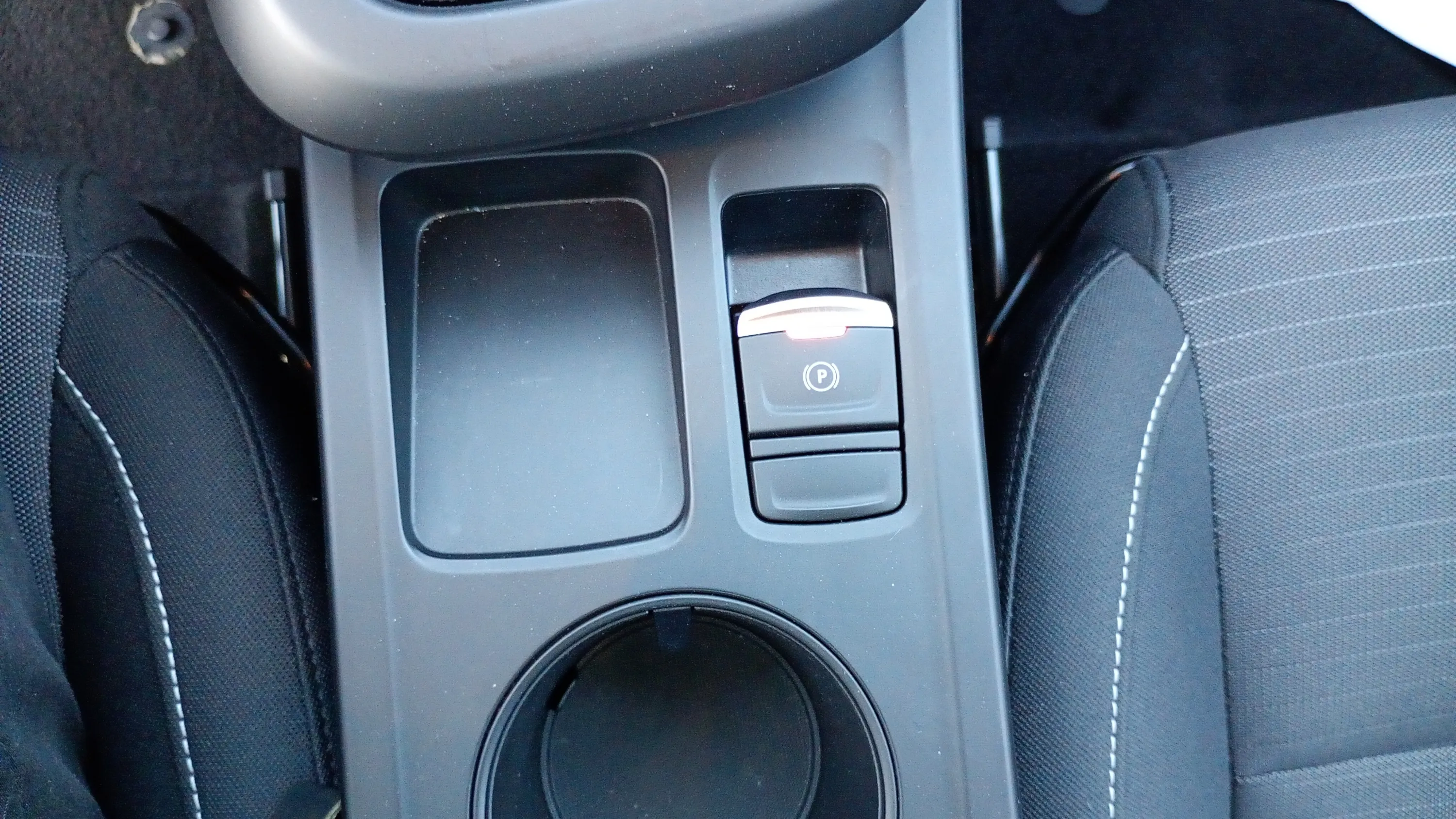Renault Arkana Evolution E-Tech full hybrid - foto 22