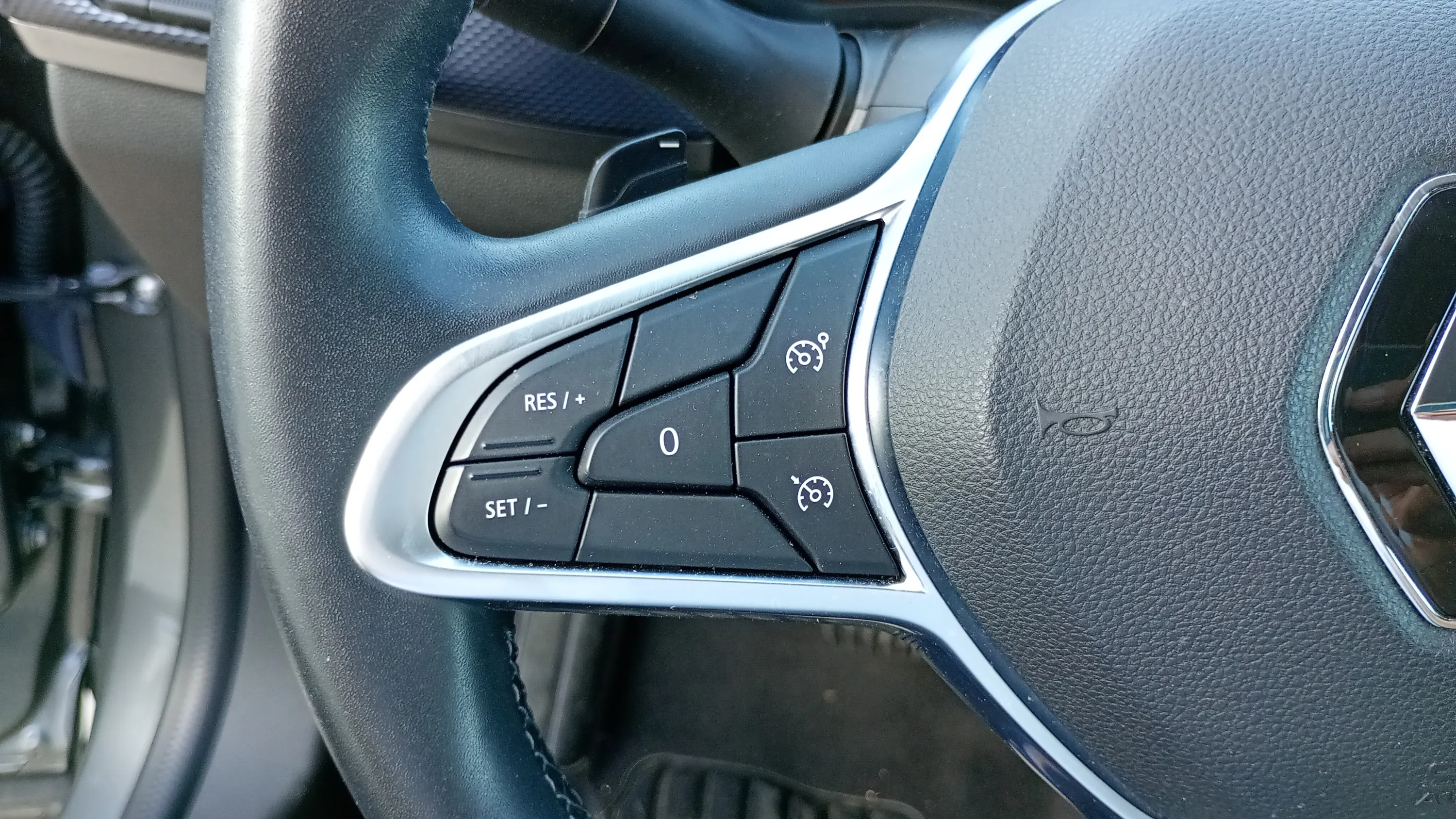 Renault Arkana Evolution E-Tech full hybrid - foto 13