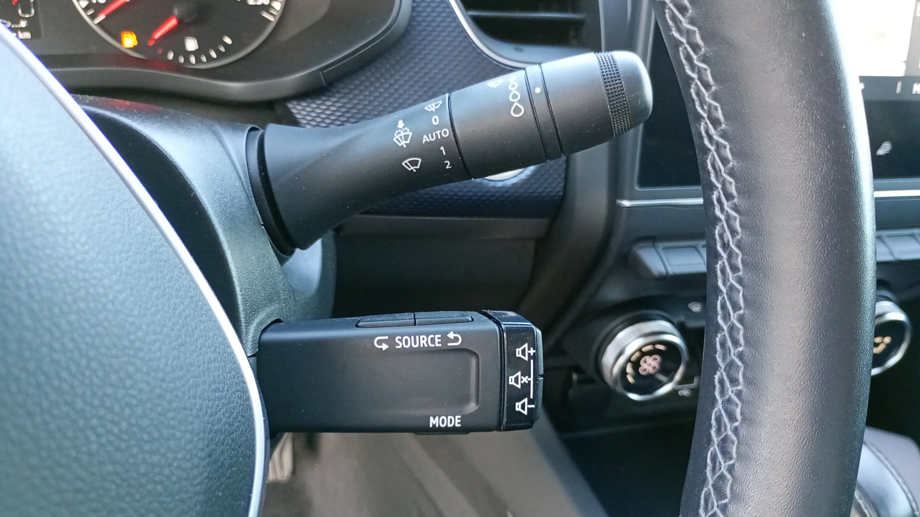 Renault Arkana Evolution E-Tech full hybrid - foto 17