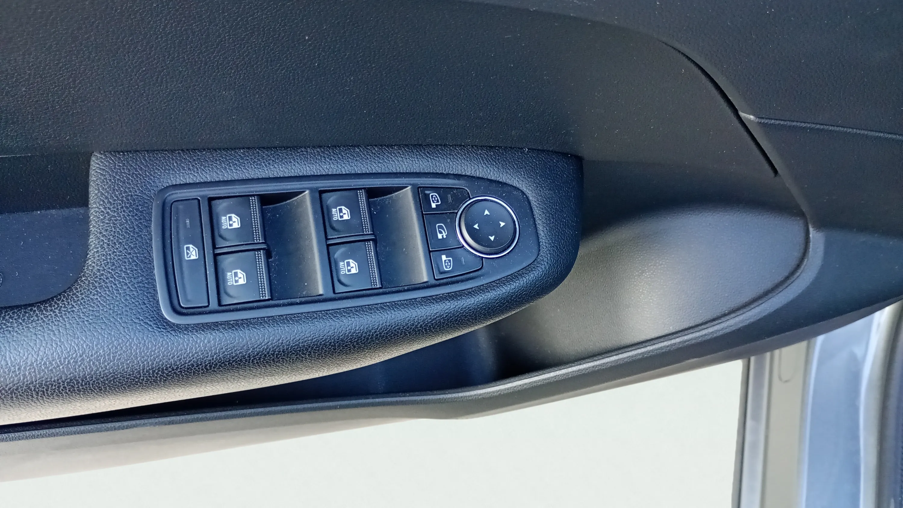 Renault Arkana Evolution E-Tech full hybrid - foto 10