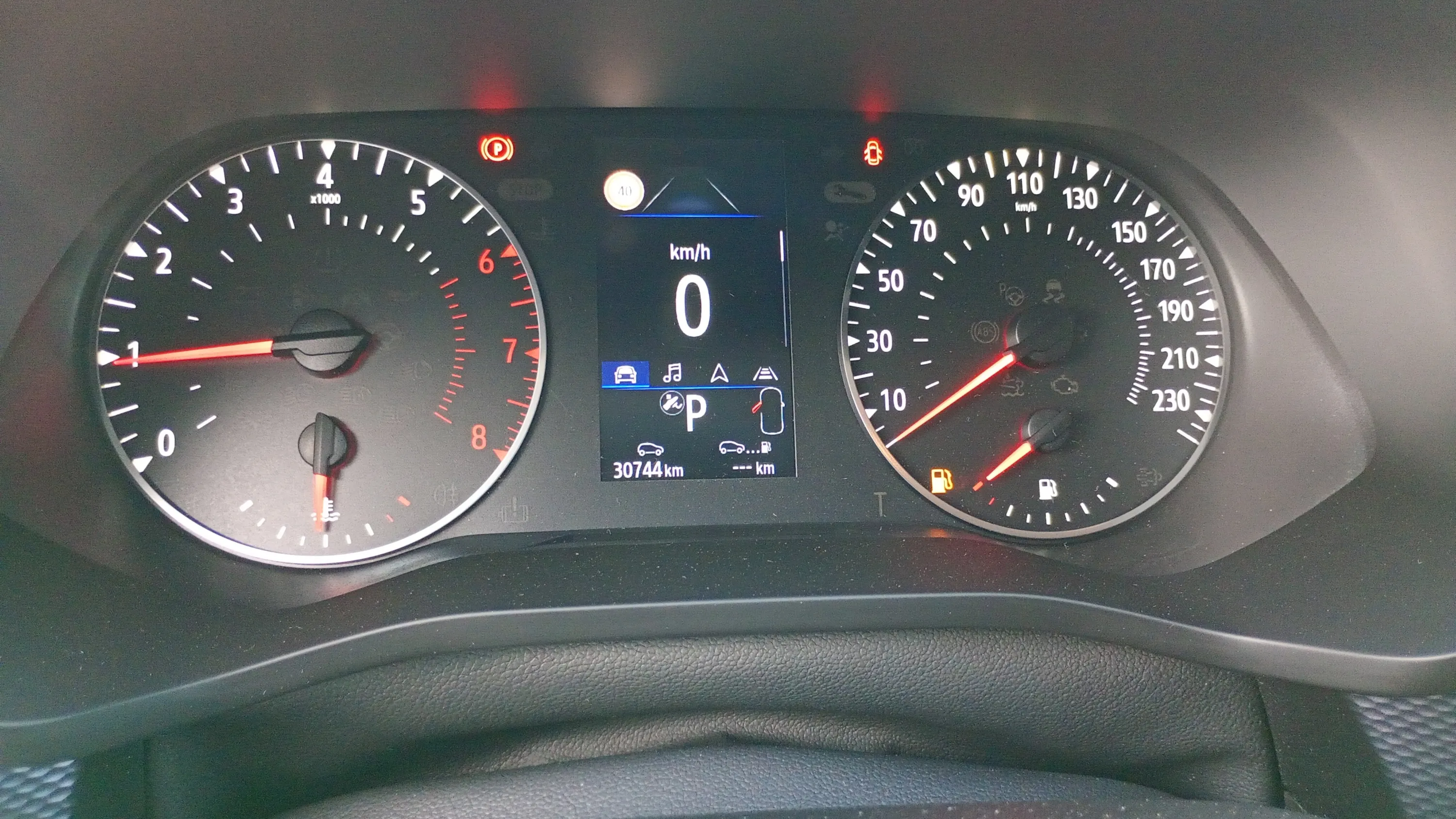 Renault Arkana Evolution E-Tech full hybrid - foto 12