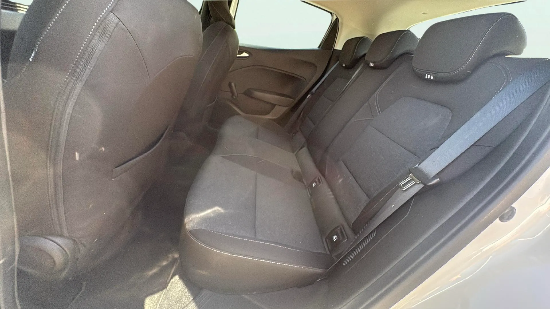 Renault Clio Equilibre E-Tech Híbrido - foto 27