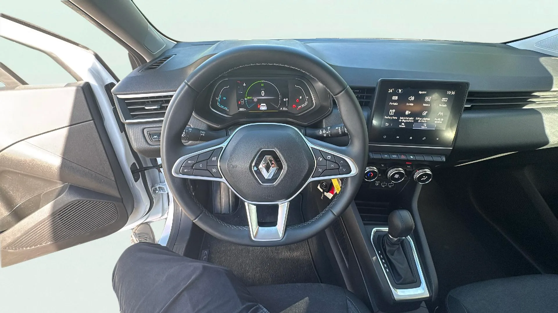 Renault Clio Equilibre E-Tech Híbrido - foto 12