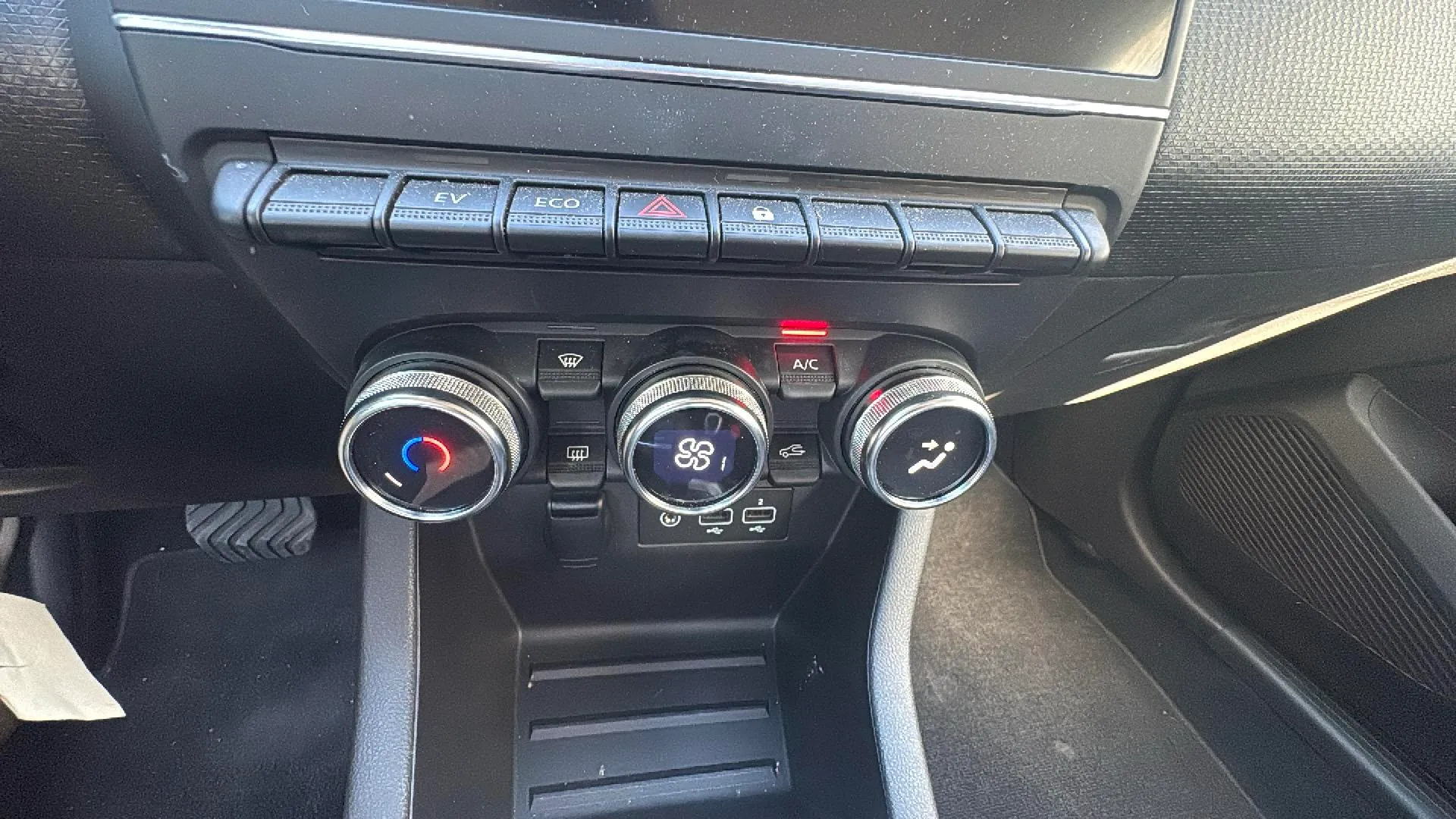 Renault Clio Equilibre E-Tech Híbrido - foto 22