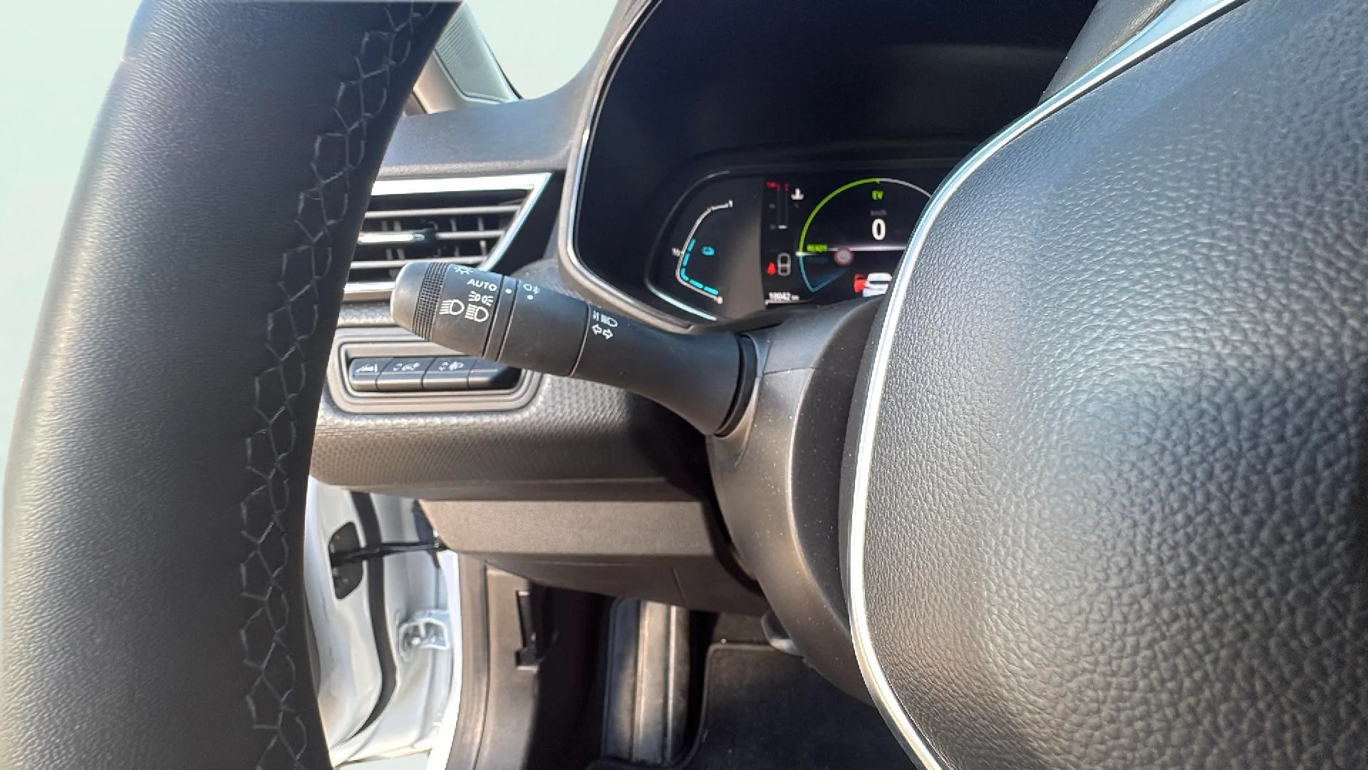 Renault Clio Equilibre E-Tech Híbrido - foto 16