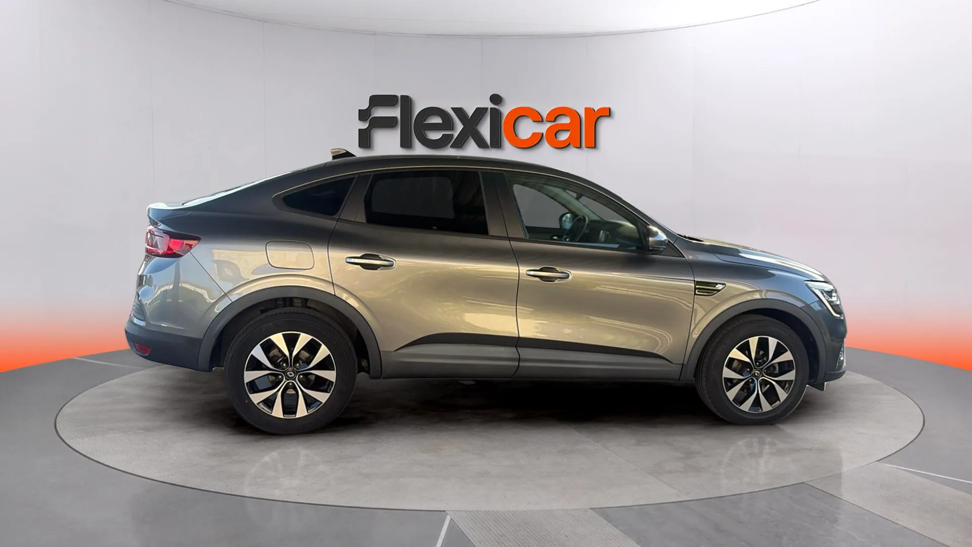 Renault Arkana Evolution TCe EDC mild hybr - foto 7