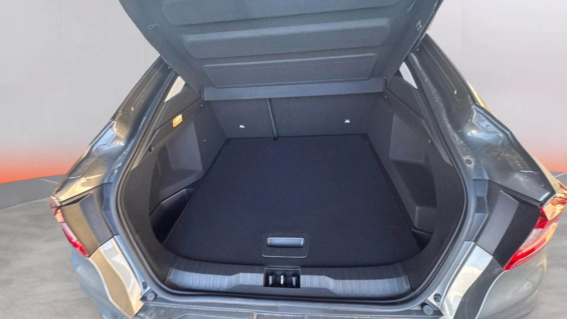 Renault Arkana Evolution TCe EDC mild hybr - foto 27