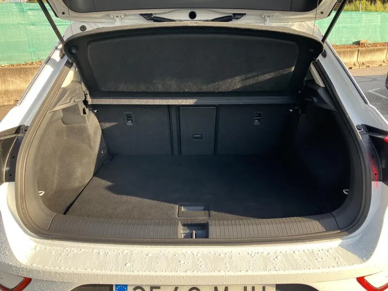 Volkswagen T-Roc Life 1.0 TSI MT6 - foto 26