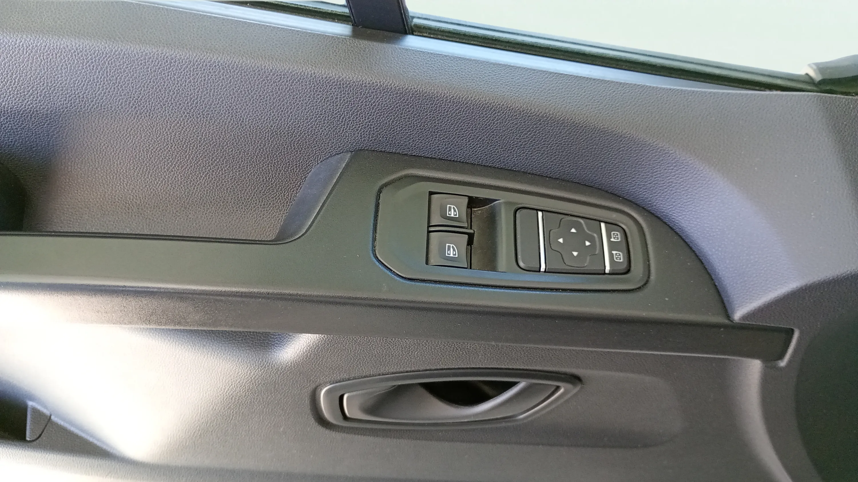 Renault Trafic Furgón L1H1 Blue dCi - foto 16