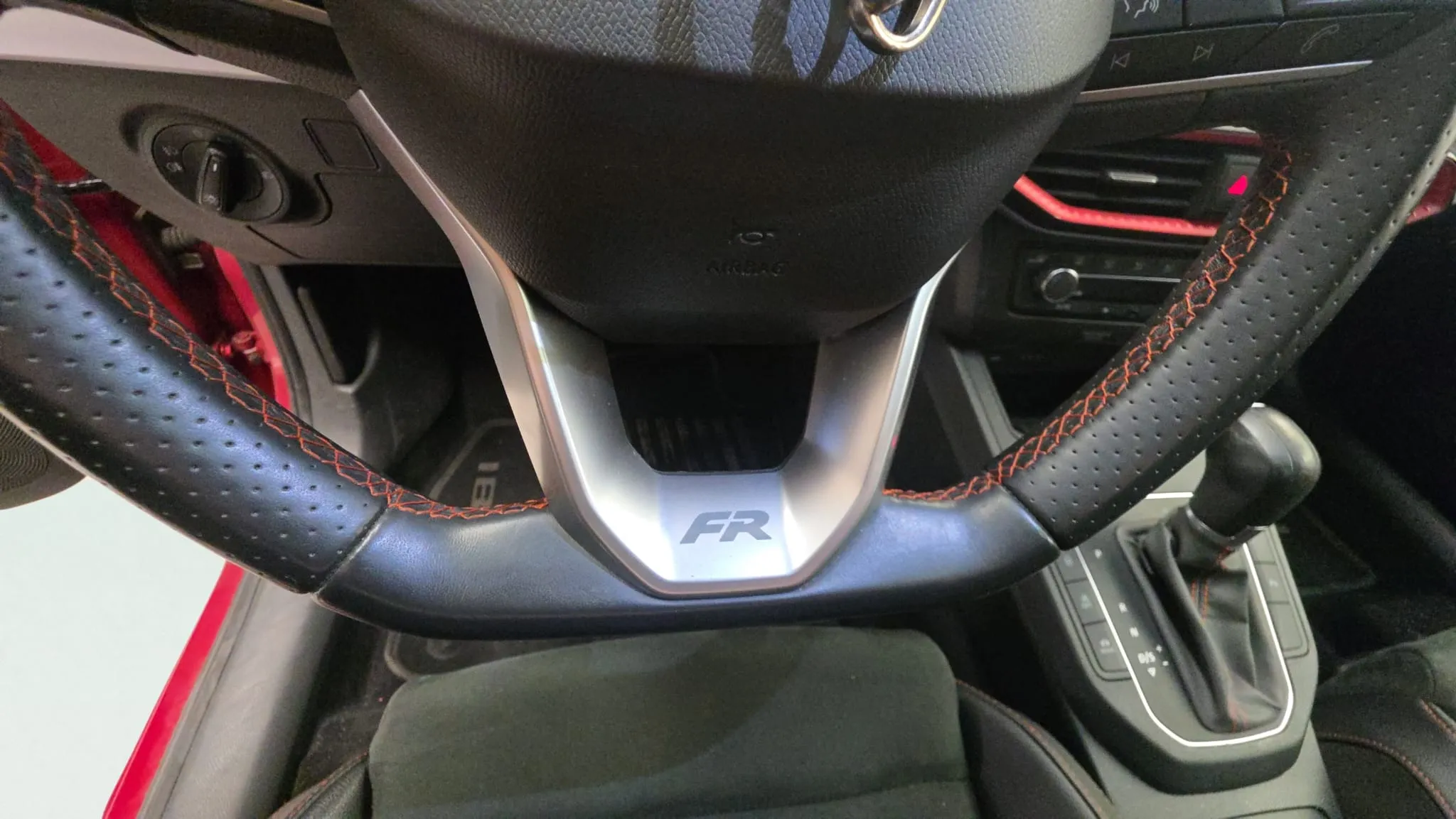 SEAT Ibiza 1.5 TSI DSG FR - foto 14